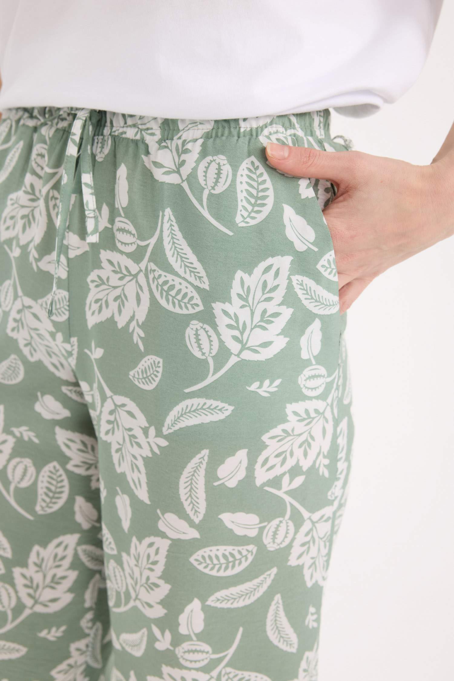 بنطلون وايد ليج برجل واسع وخصر عالي