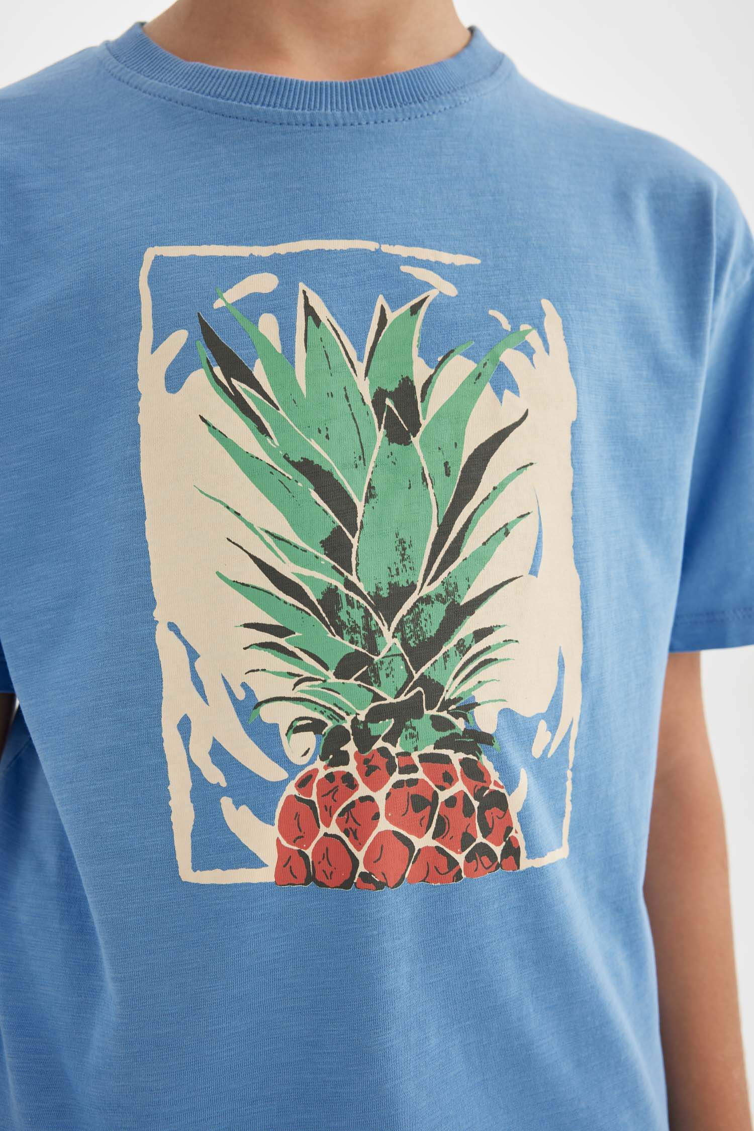 تيشيرت نص ردن ولادي اوفر سايز بياخة مستديرة