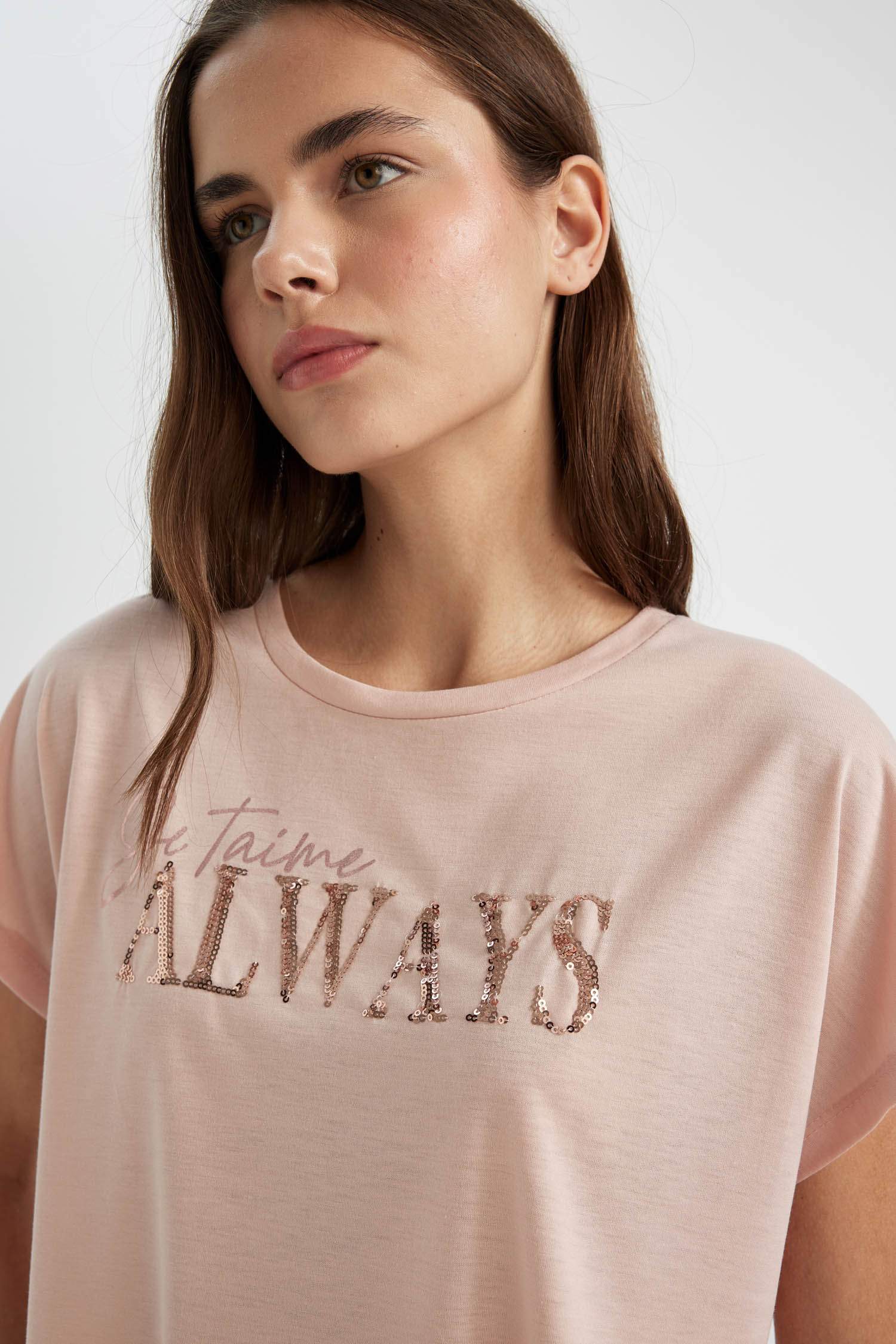 Футболка с коротким рукавом с круглым вырезом с принтом-слоганом для женщин