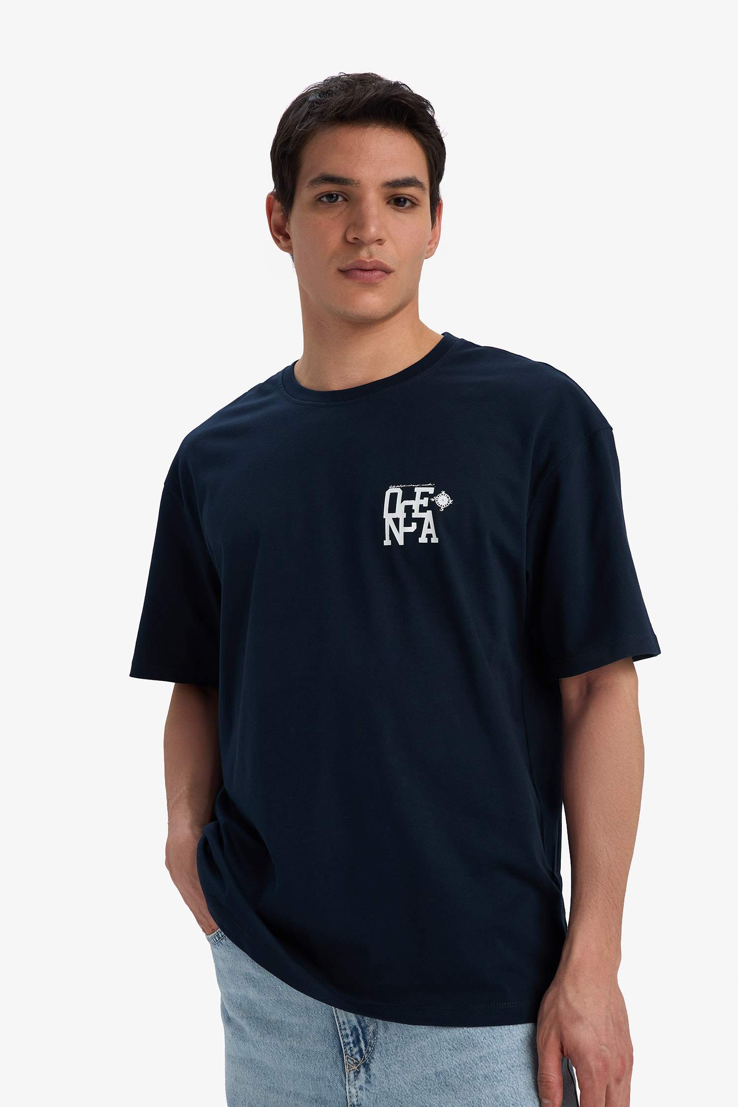 Comfort Fit Crew Neck Printed Short Sleeve T-Shirt