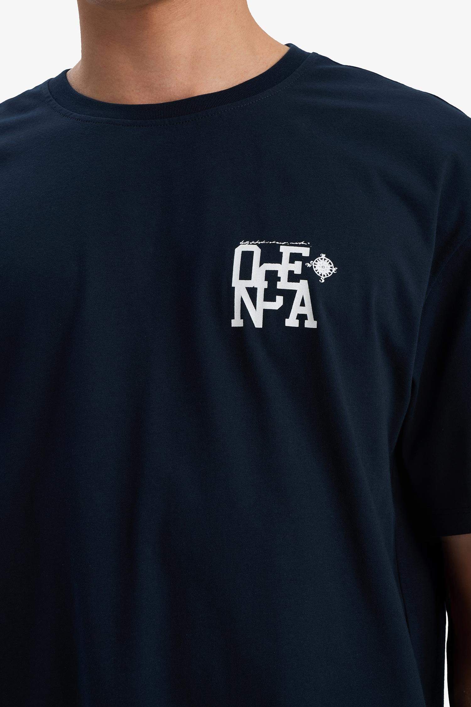 Comfort Fit Crew Neck Printed Short Sleeve T-Shirt