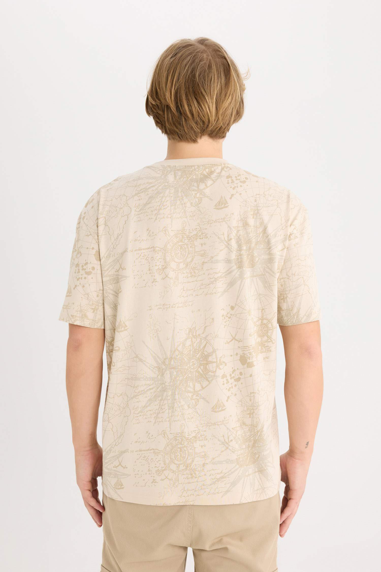 Футболка с коротким рукавом, свободного кроя, с принтом и круглым вырезом