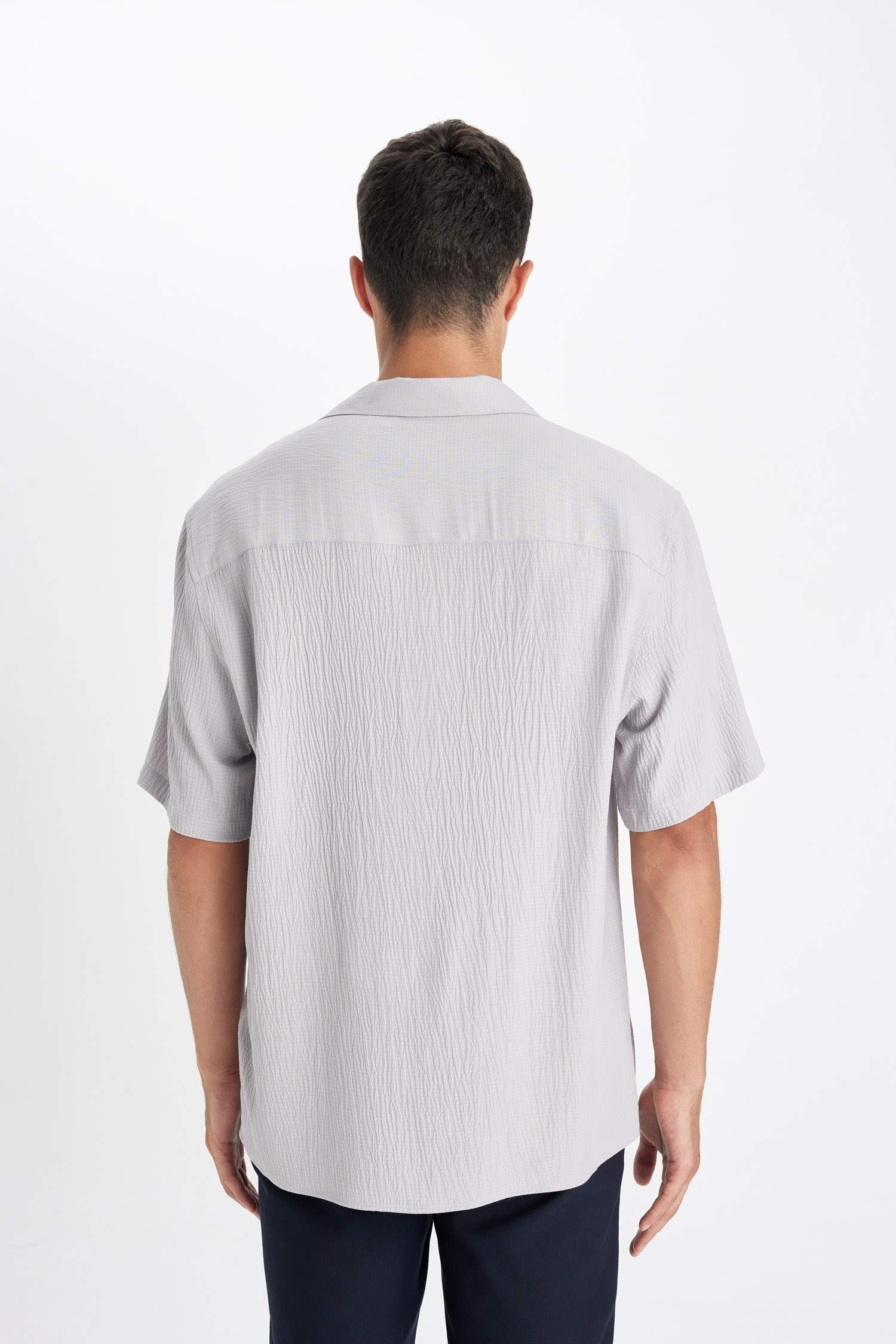 قميص بولو نص ردن محبوك قصة مريحة