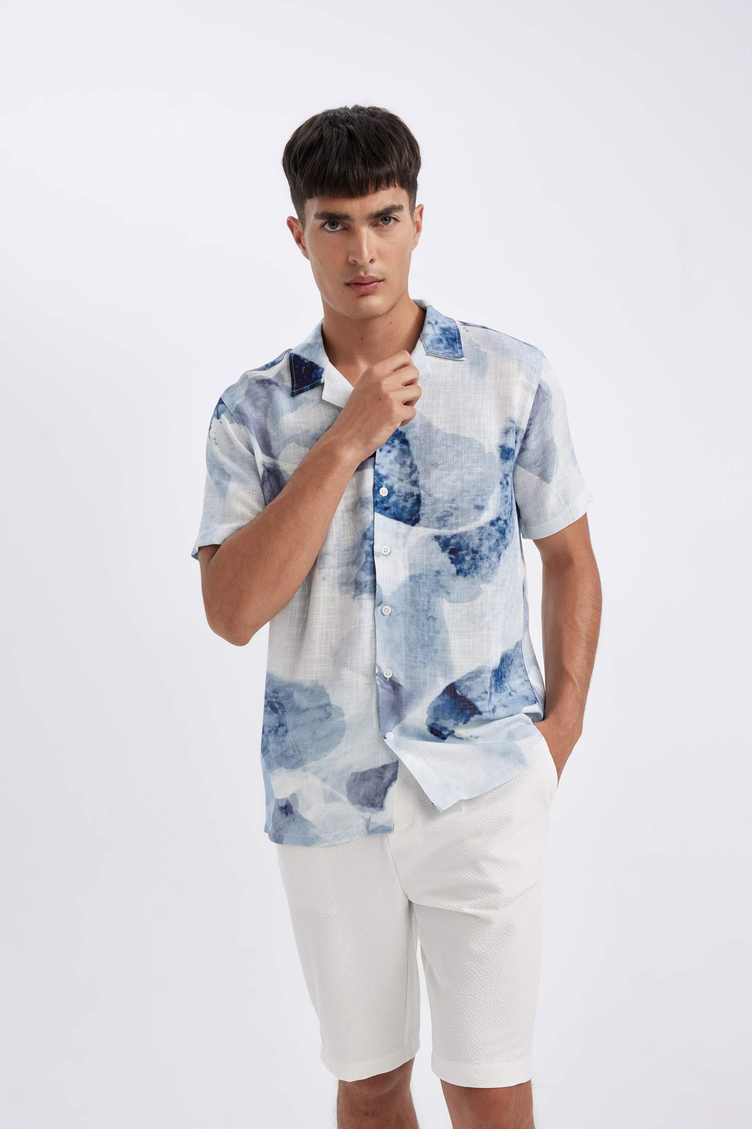 قميص بولو نص كم مودرن فيت