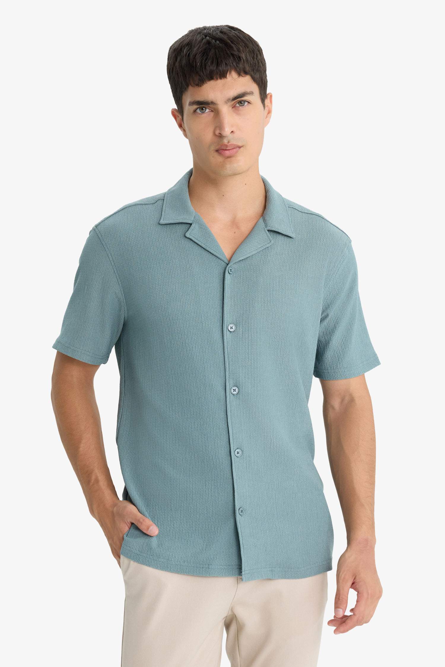 Modern Fit Polo Yaka Dokulu Penye Kısa Kollu Gömlek