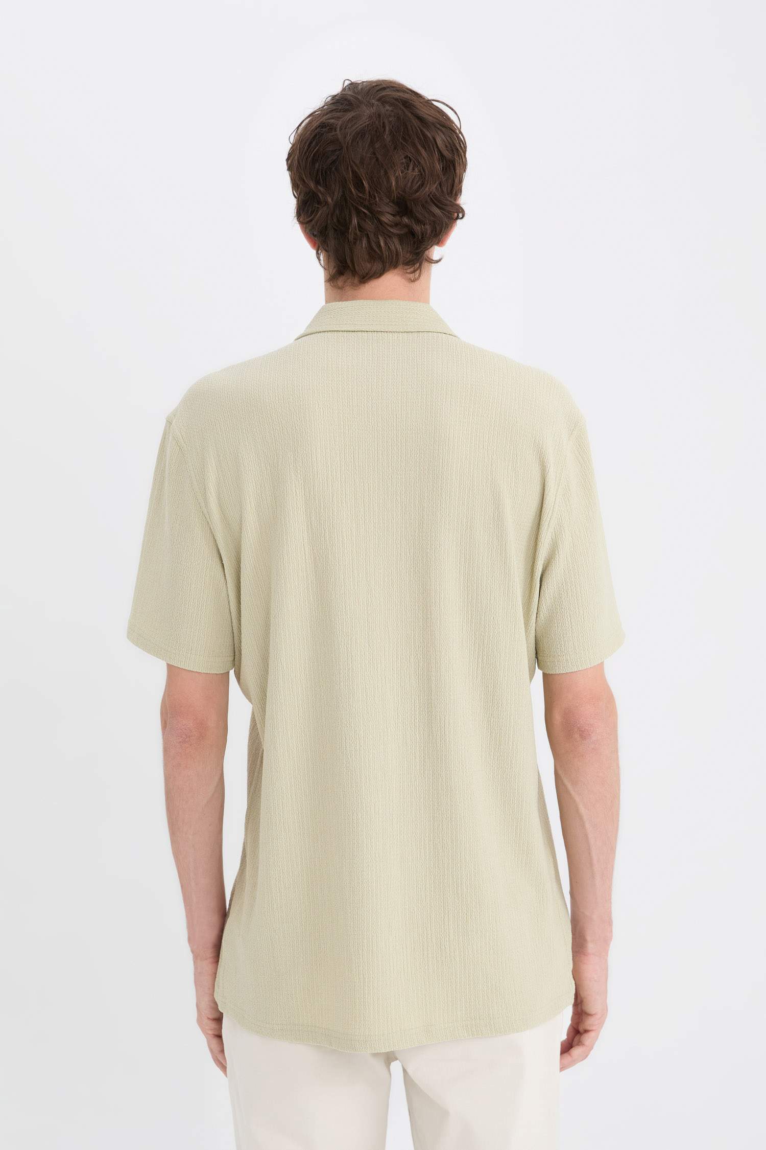 قميص نص كم مودرن فيت برقبة بولو