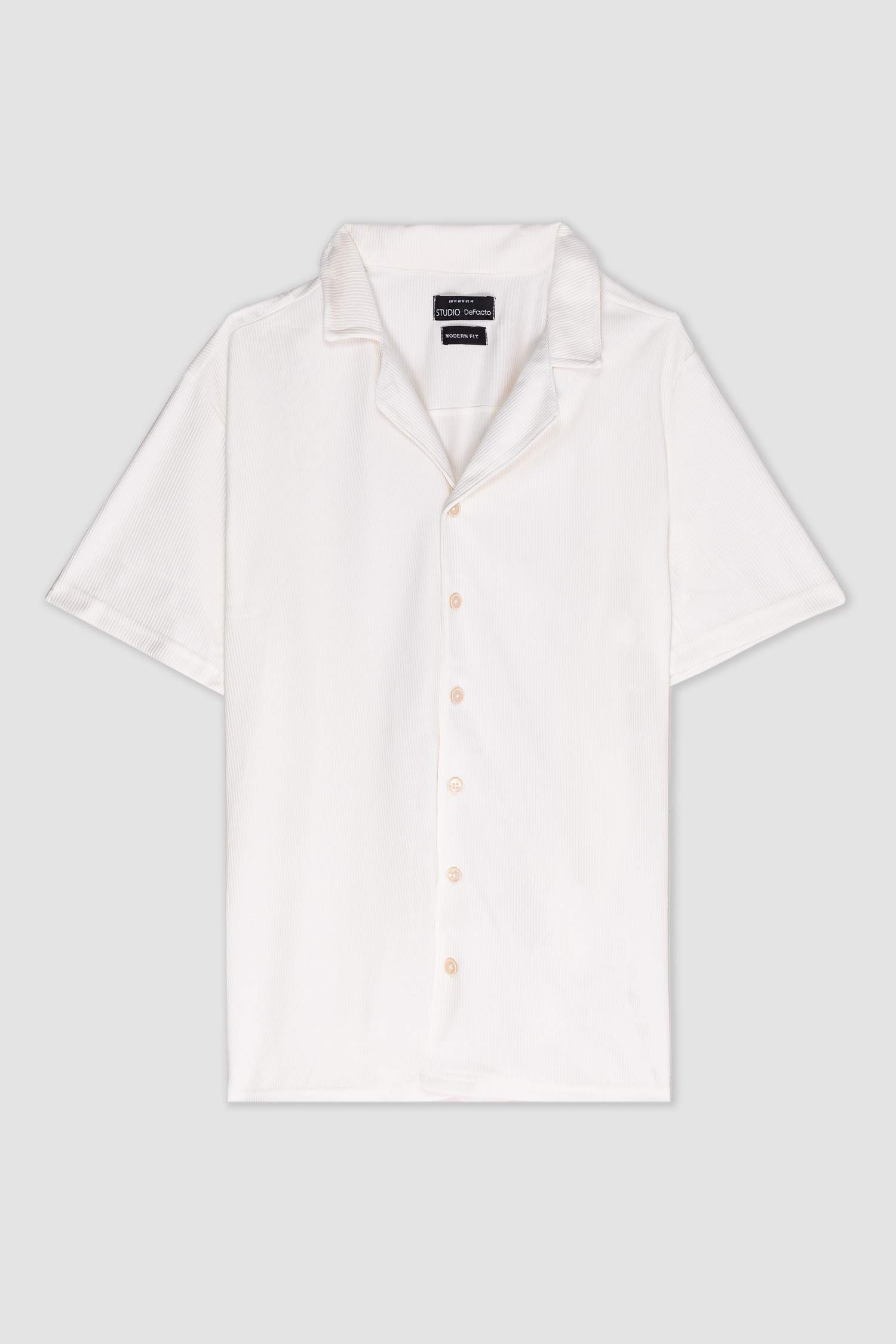 Modern Fit Cotton Short Sleeve Shirt