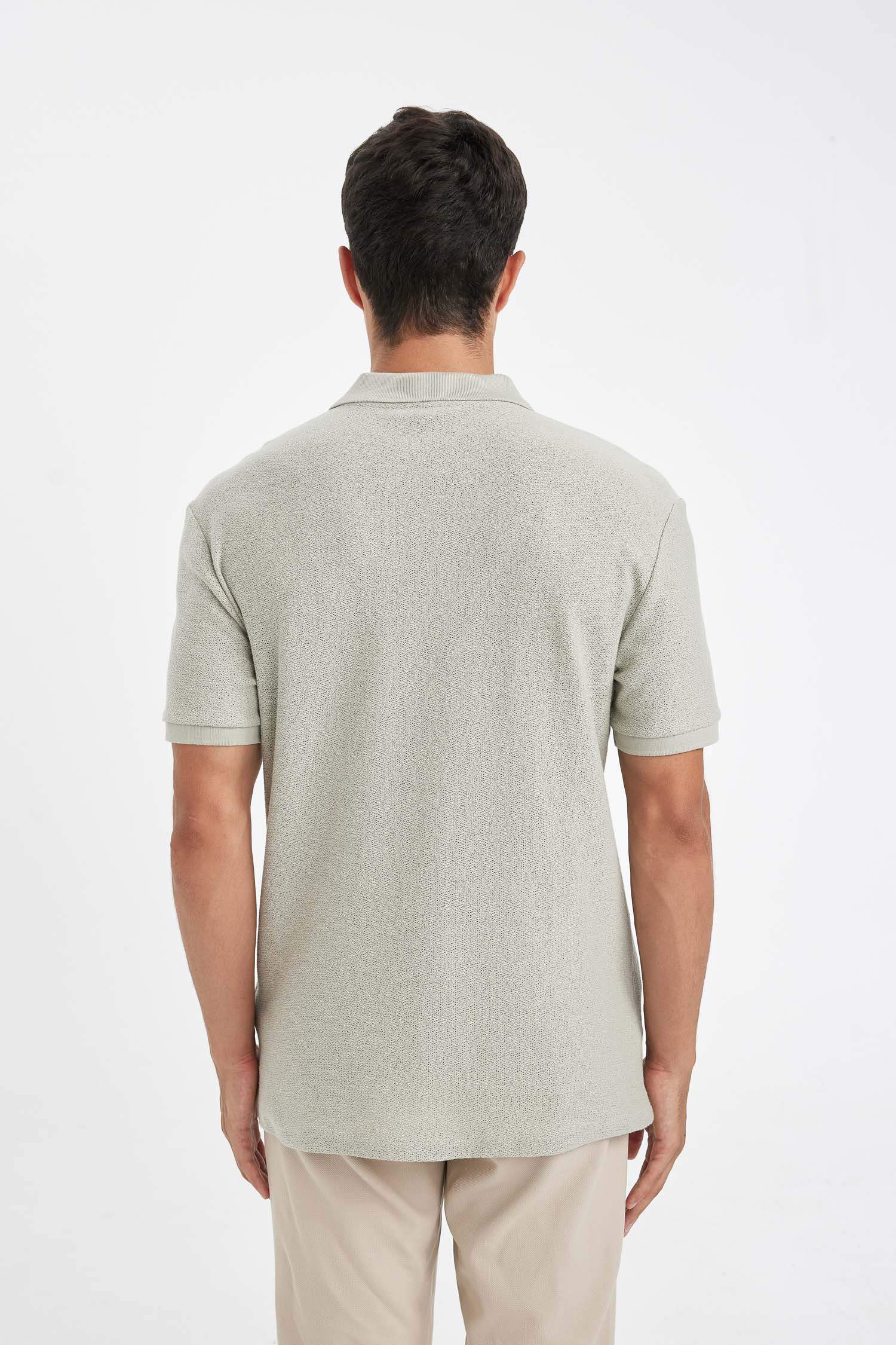 تيشيرت بولو نص كم كريب قصة عادية