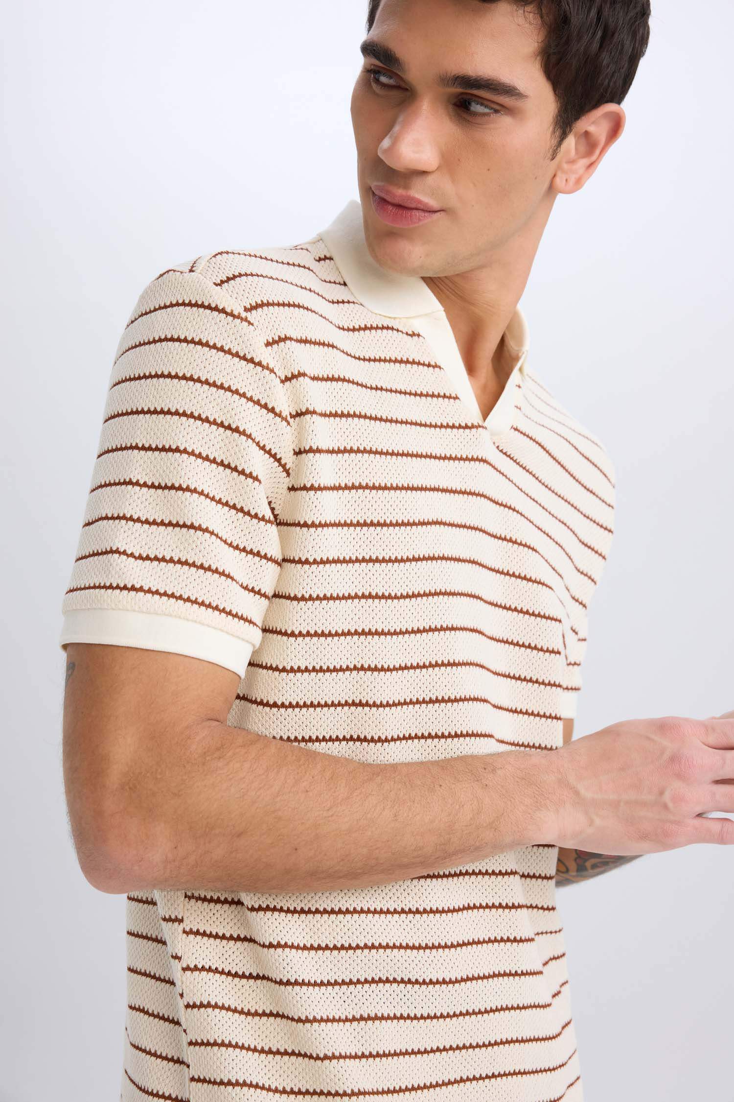 Regular Fit Polo Yaka Çizgili Triko Kısa Kollu Tişört