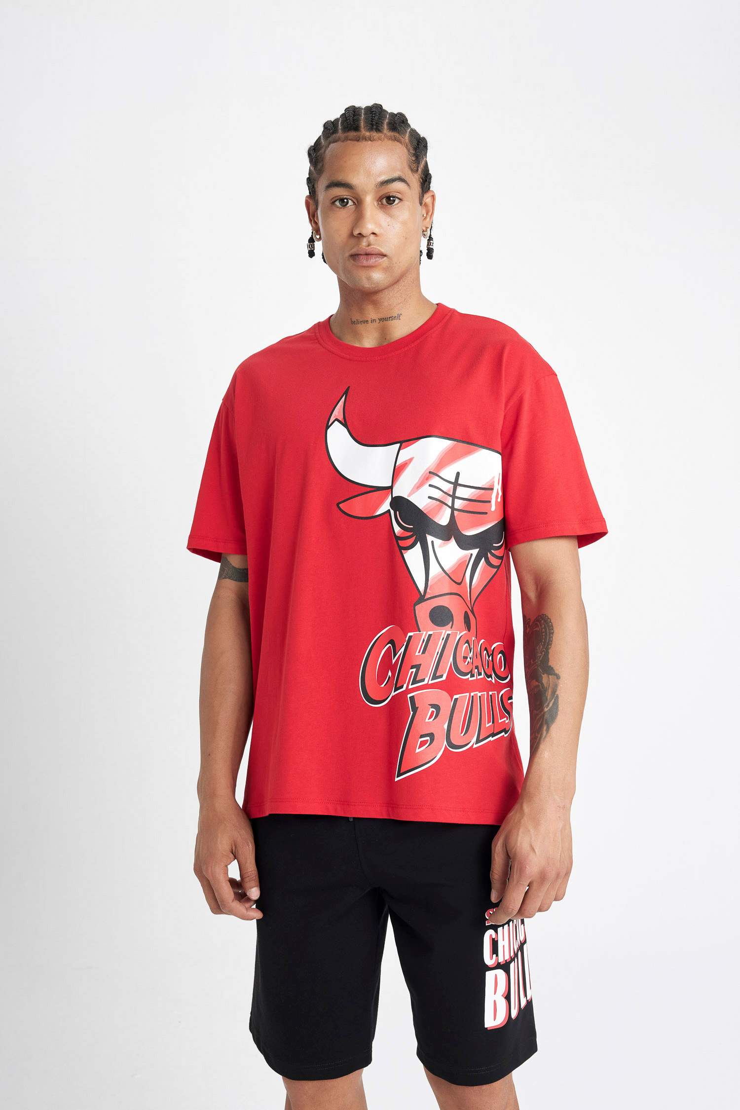 DeFactoFit NBA Chicago Bulls Boxy Fit Crew Neck T-Shirt