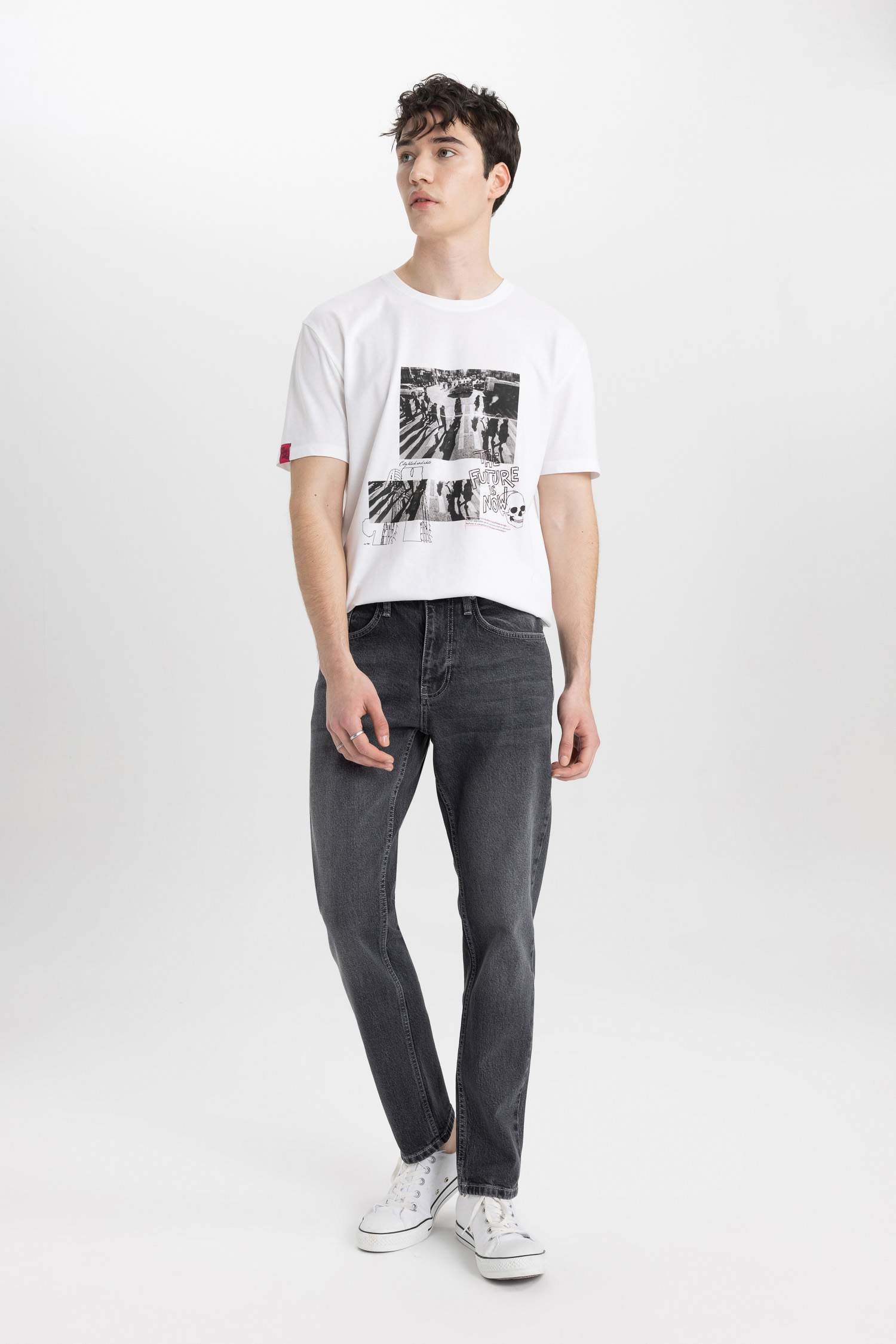 Slim Tapered Fit Dar Kalıp Normal Bel Daralan Paça Jean Pantolon