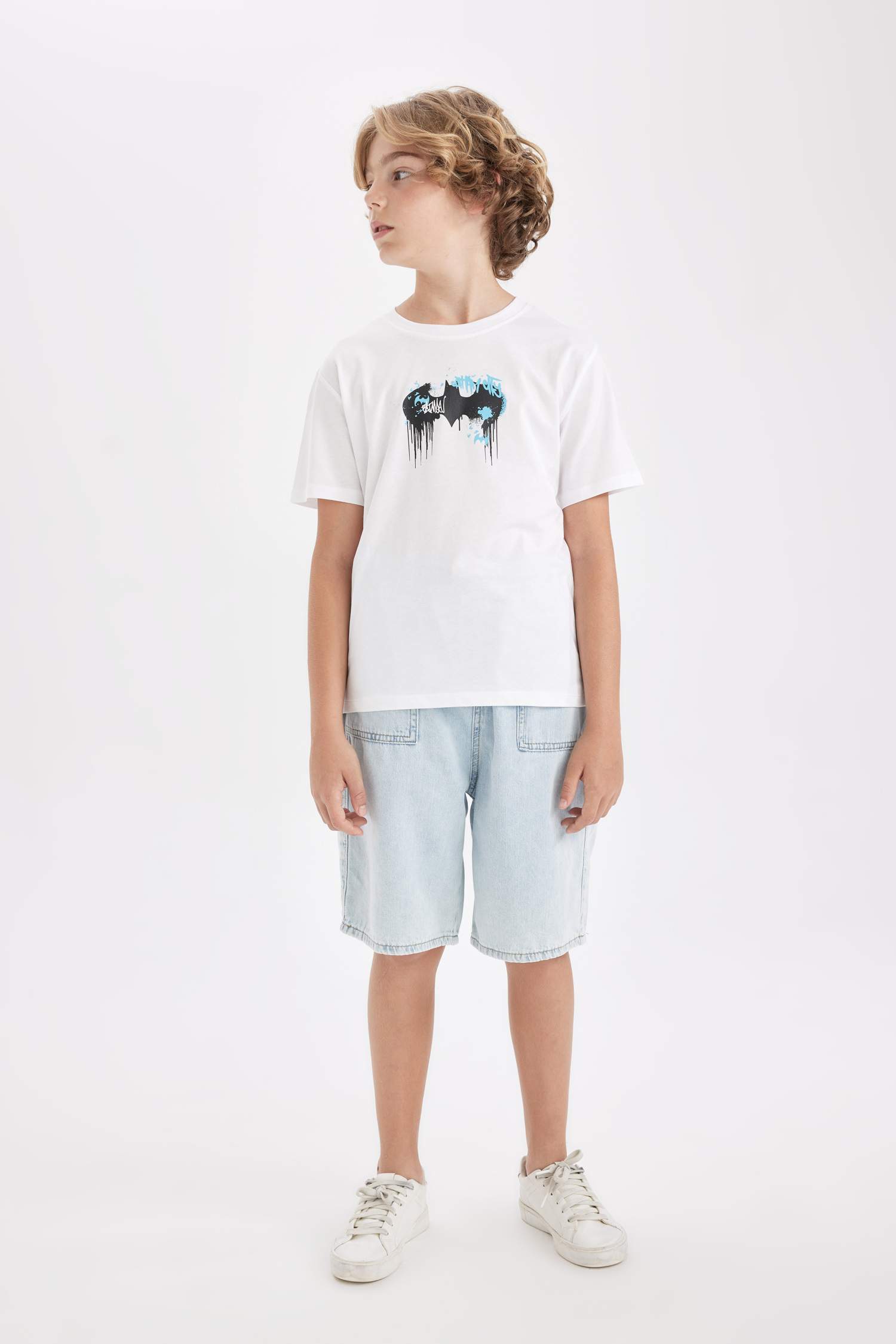 تيشيرت ولادي قصة عادية بياخة مستديرة من باتمان