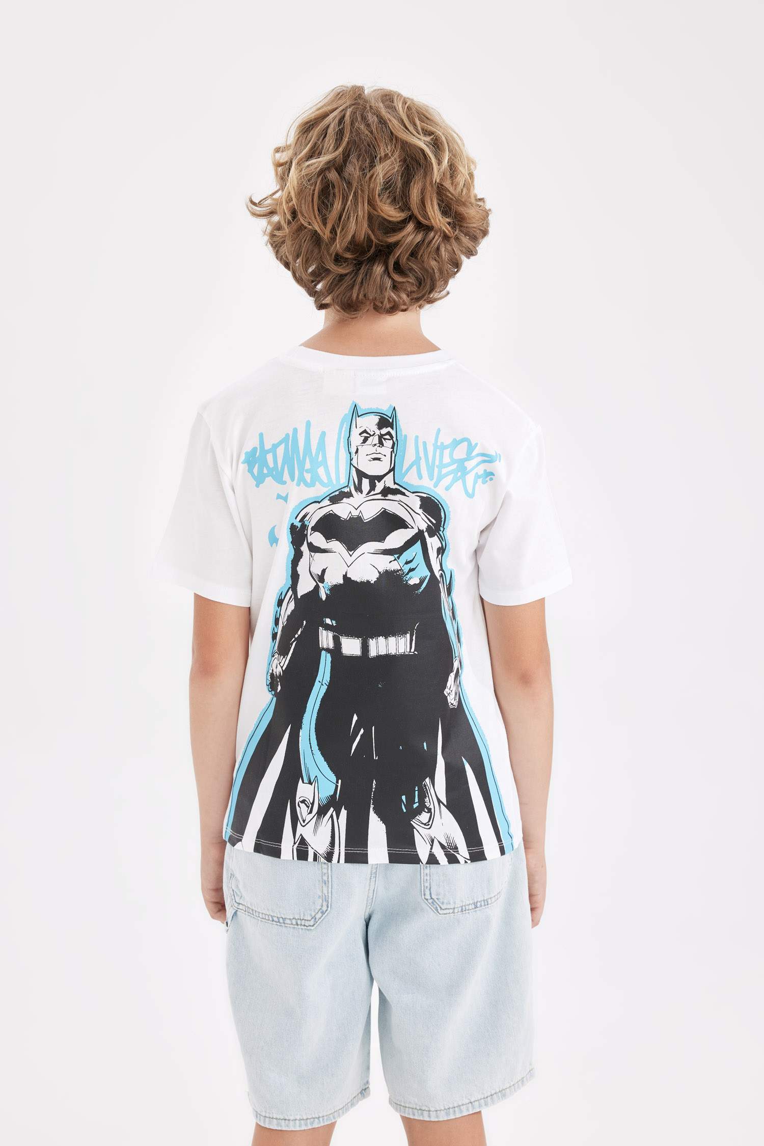 تيشيرت ولادي قصة عادية بياخة مستديرة من باتمان