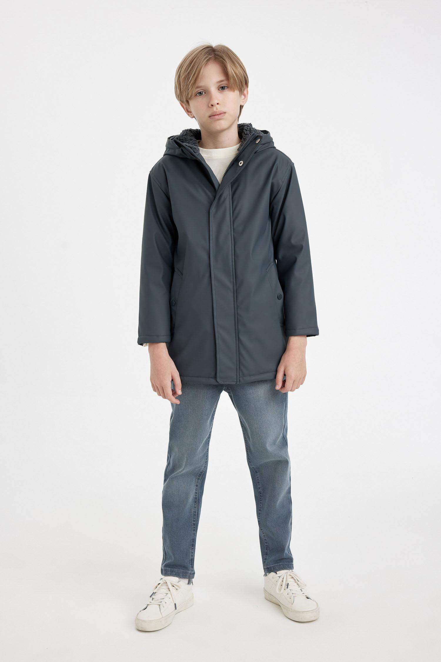 Erkek Çocuk Su İtici Kapüşonlu Pelüş Astar Yağmurluk
