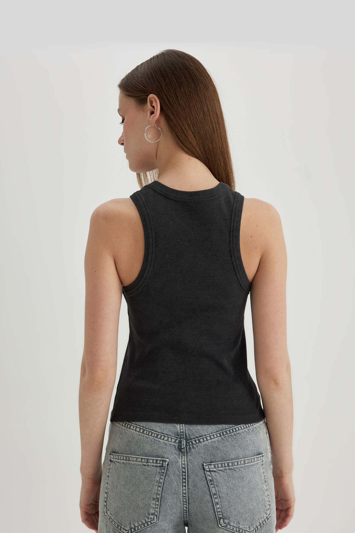 Slim Fit Dar Kesim Halter Yaka Fitilli Kaşkorse Yıkamalı Soluk Efektli Atlet