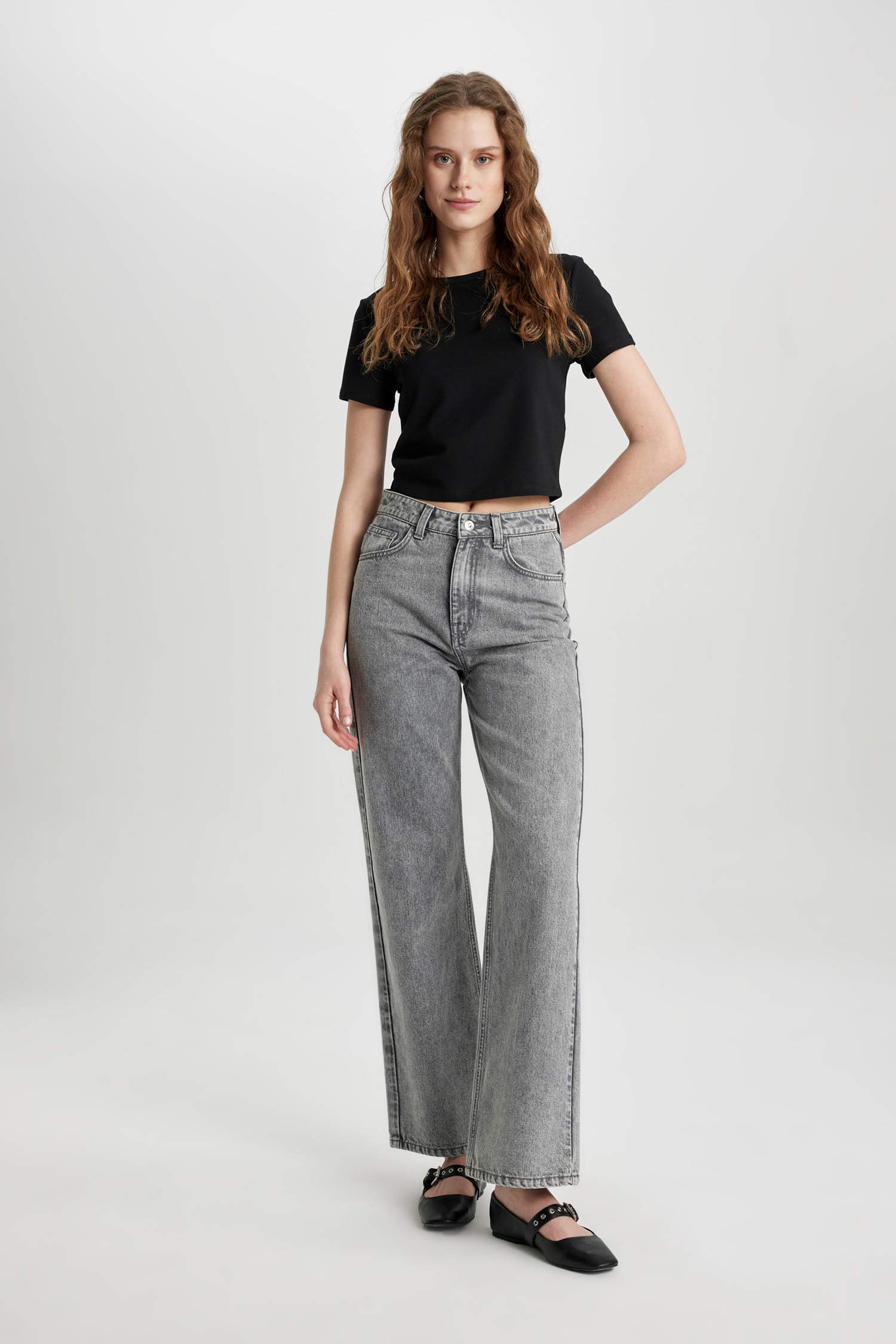 Slim Fit Crew Neck Short Sleeve T-Shirt