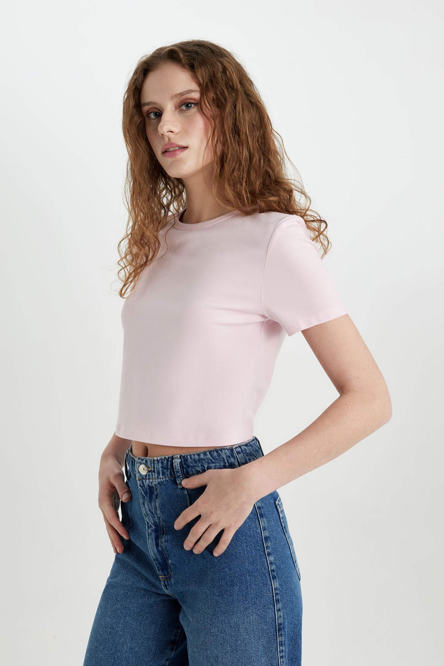 Slim Fit Crew Neck Short Sleeve T-Shirt