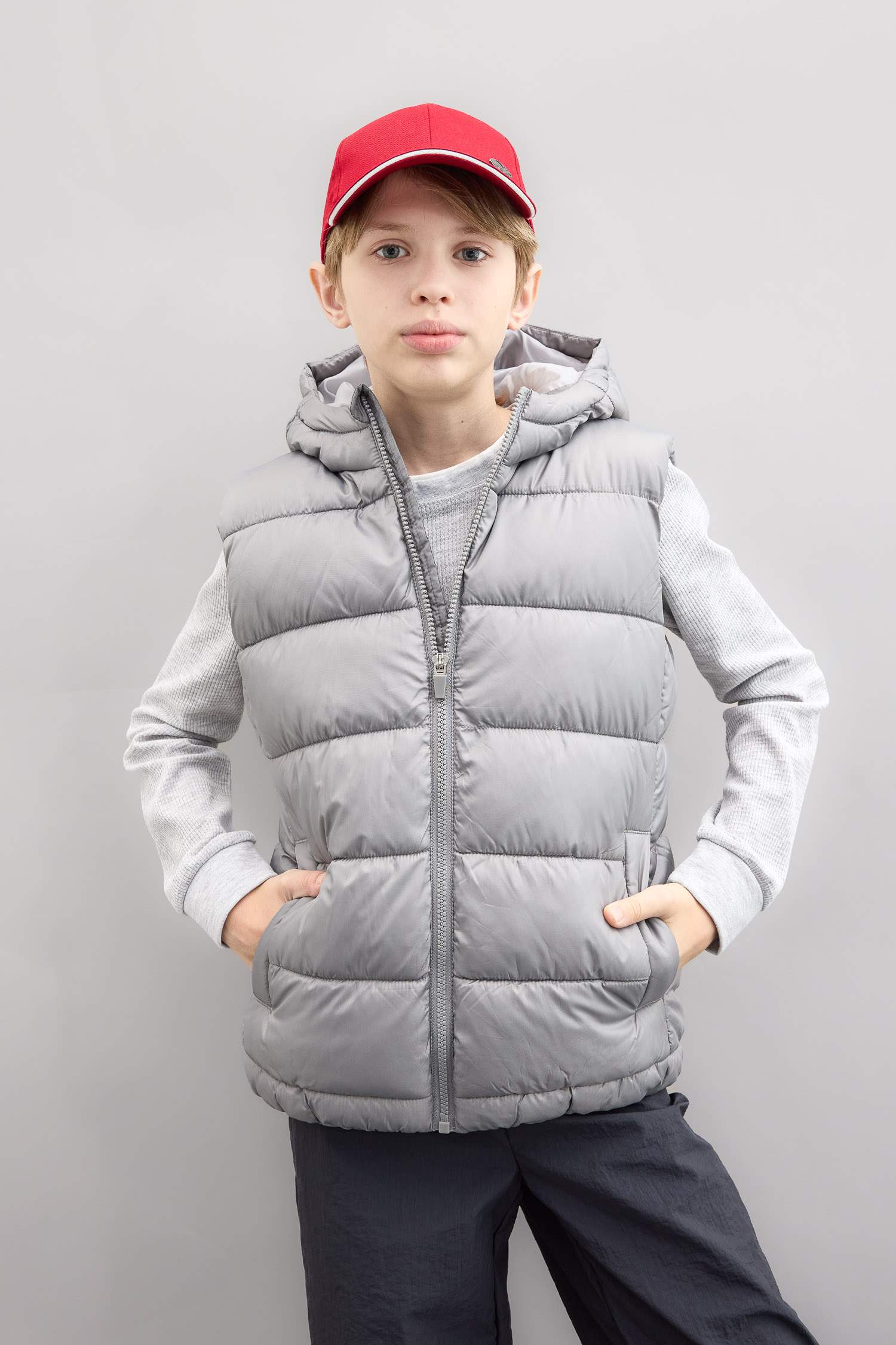 يلك نفخ اولادي بغطاء للرأس ومقاوم للماء