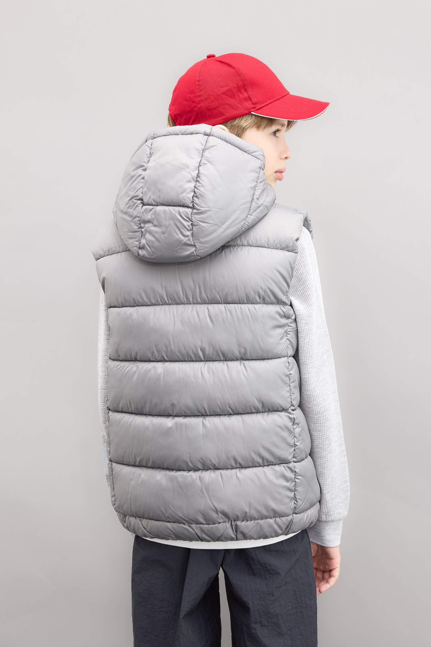 يلك نفخ اولادي بغطاء للرأس ومقاوم للماء