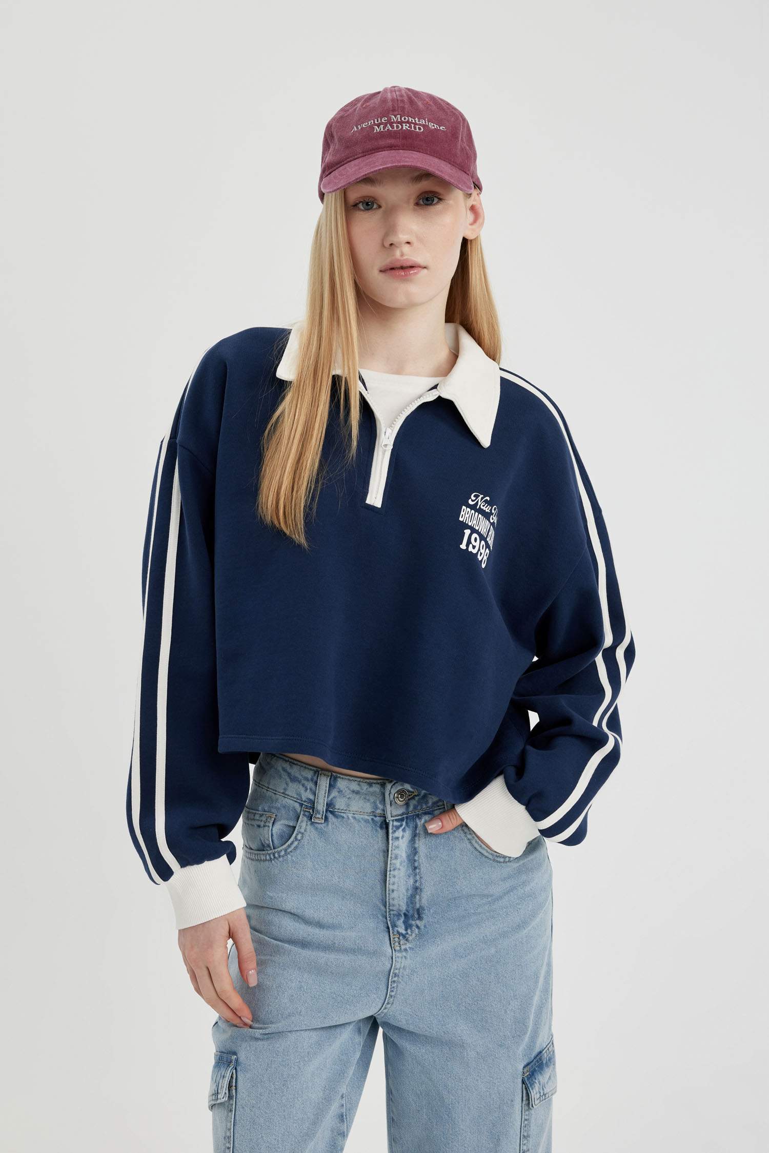 Coool Fermuarlı Polo Yaka Baskılı Crop Sweatshirt