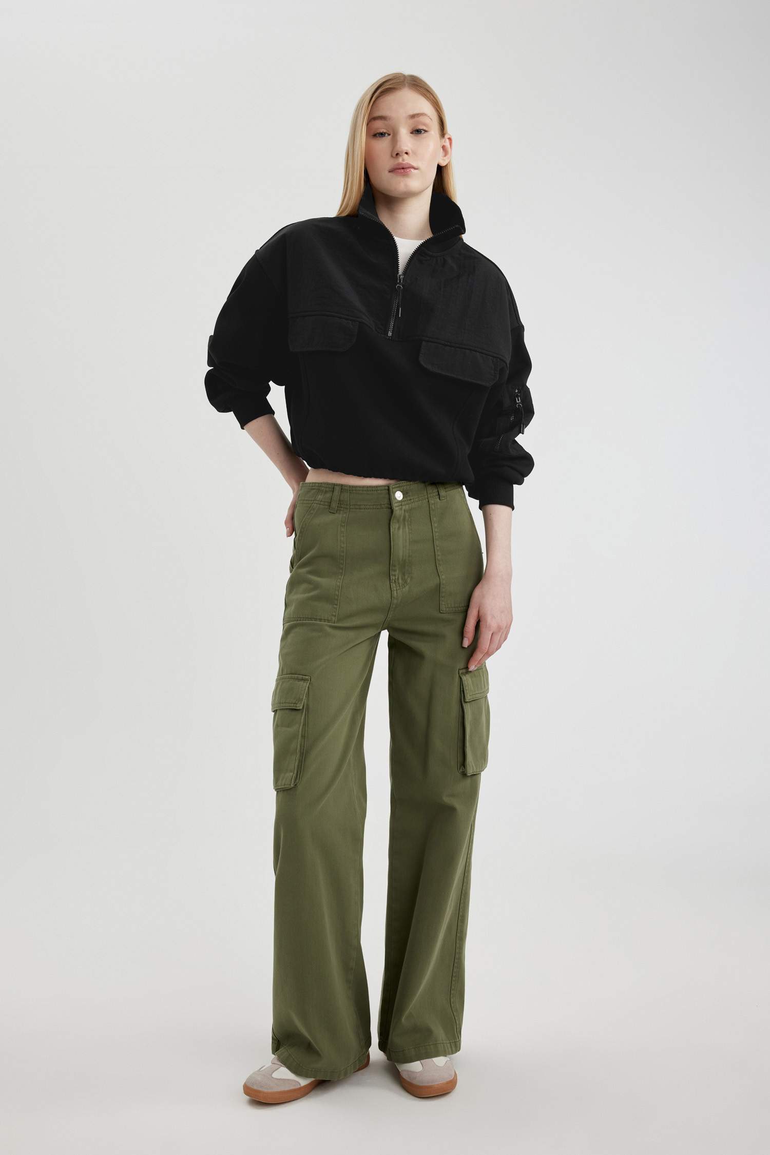 Zipper Collar Thick Fabric Crop Sweatshirt