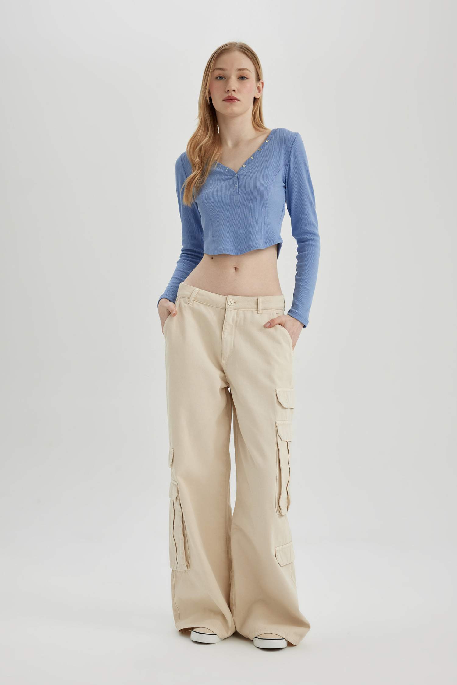 Fitted V Neck Corduroy Crop T-Shirt