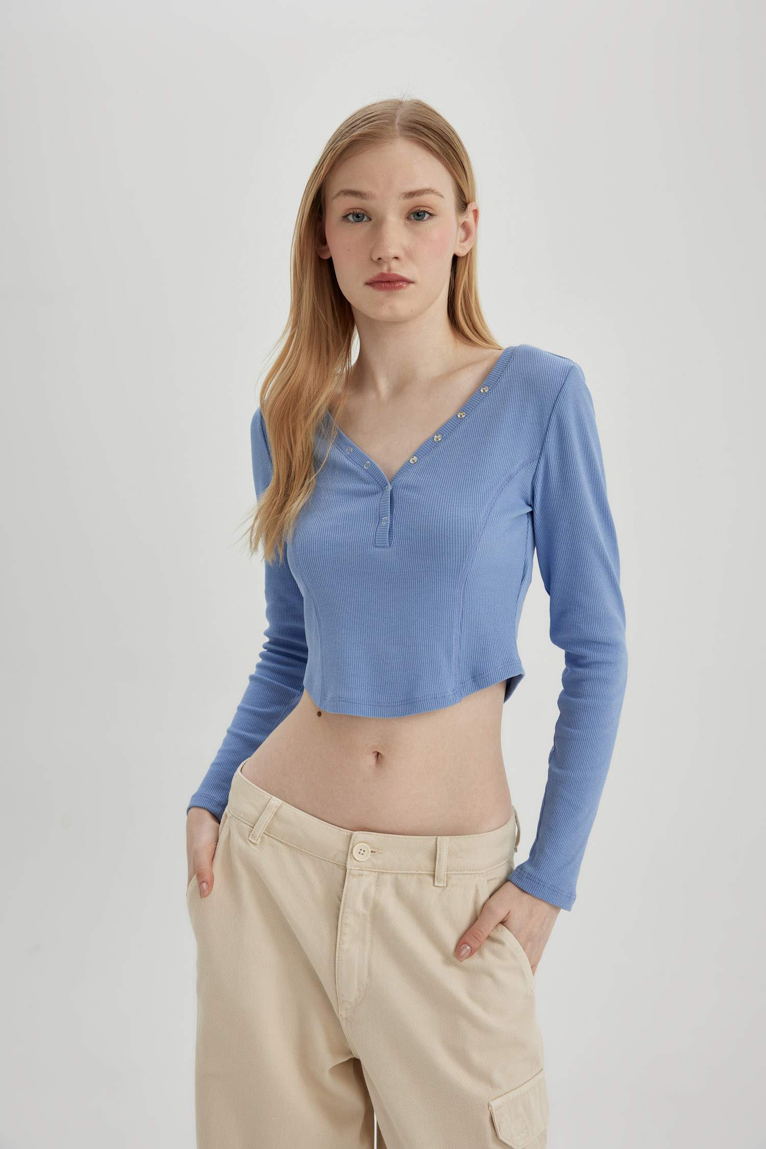 Fitted V Neck Corduroy Crop T-Shirt