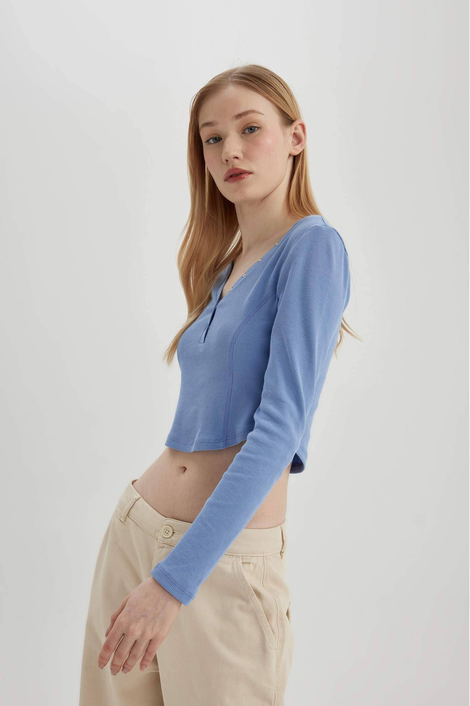 Fitted V Neck Corduroy Crop T-Shirt