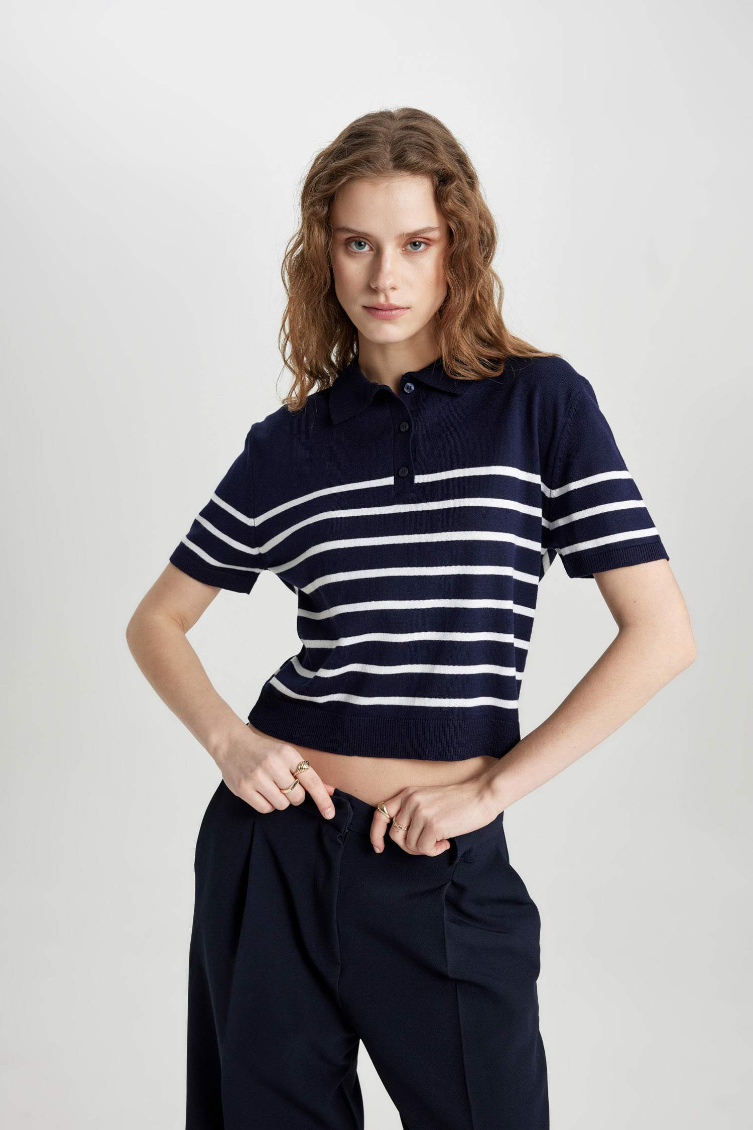 T-Shirt Polo en tricot rayé à manches courtes Coupe régulière