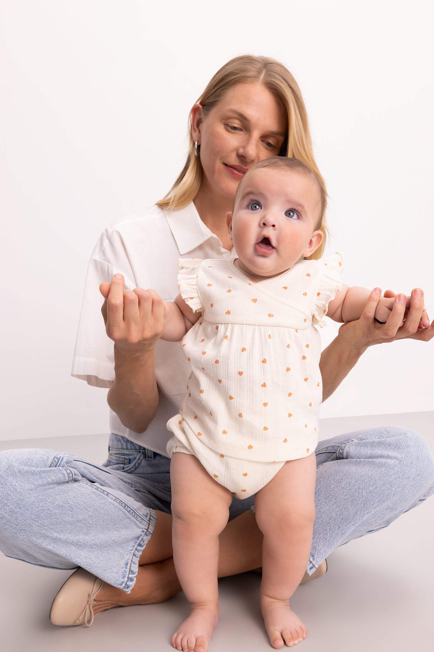 Baby Girl Heart Patterned Short Sleeve T-Shirt Panty 2 Piece Set