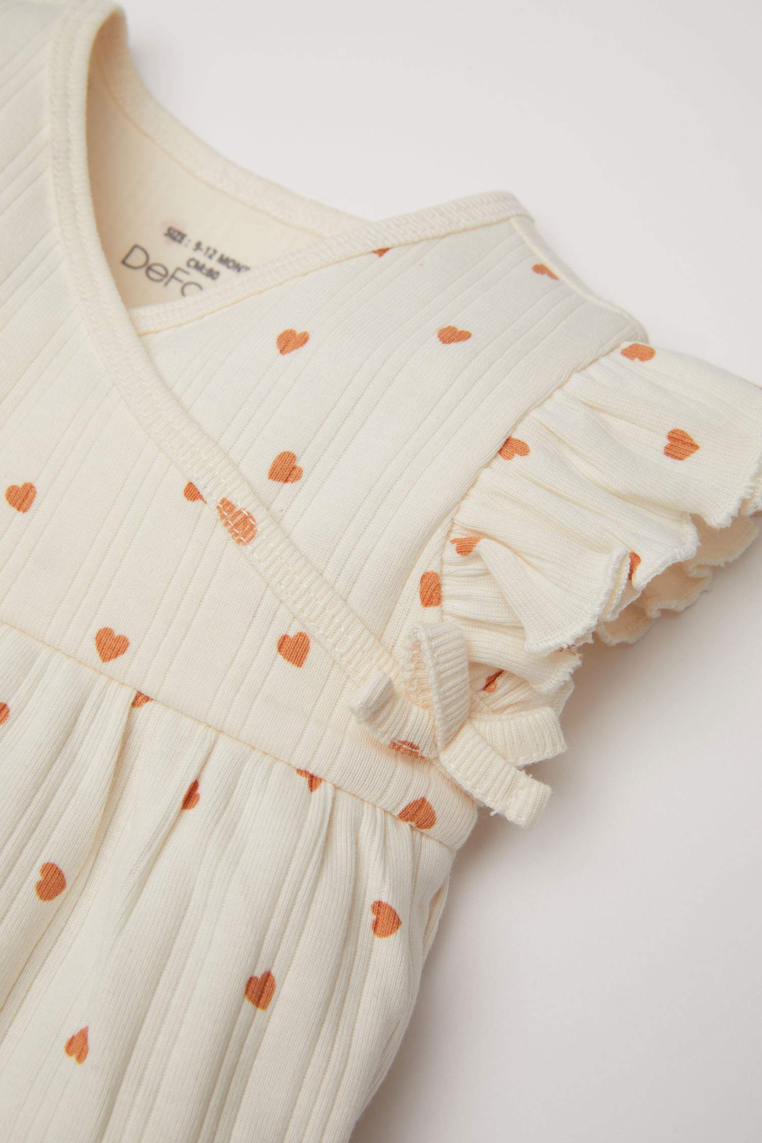 Baby Girl Heart Patterned Short Sleeve T-Shirt Panty 2 Piece Set