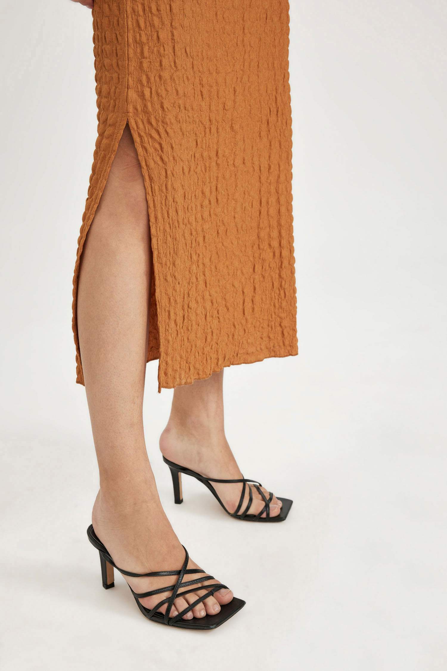 Bodycon Round Neck Wrap Sleeveless Midi Dress