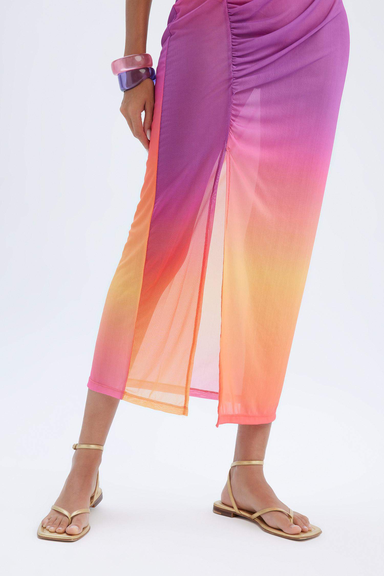 فستان بحر تول قصة عادية من Fall in Love