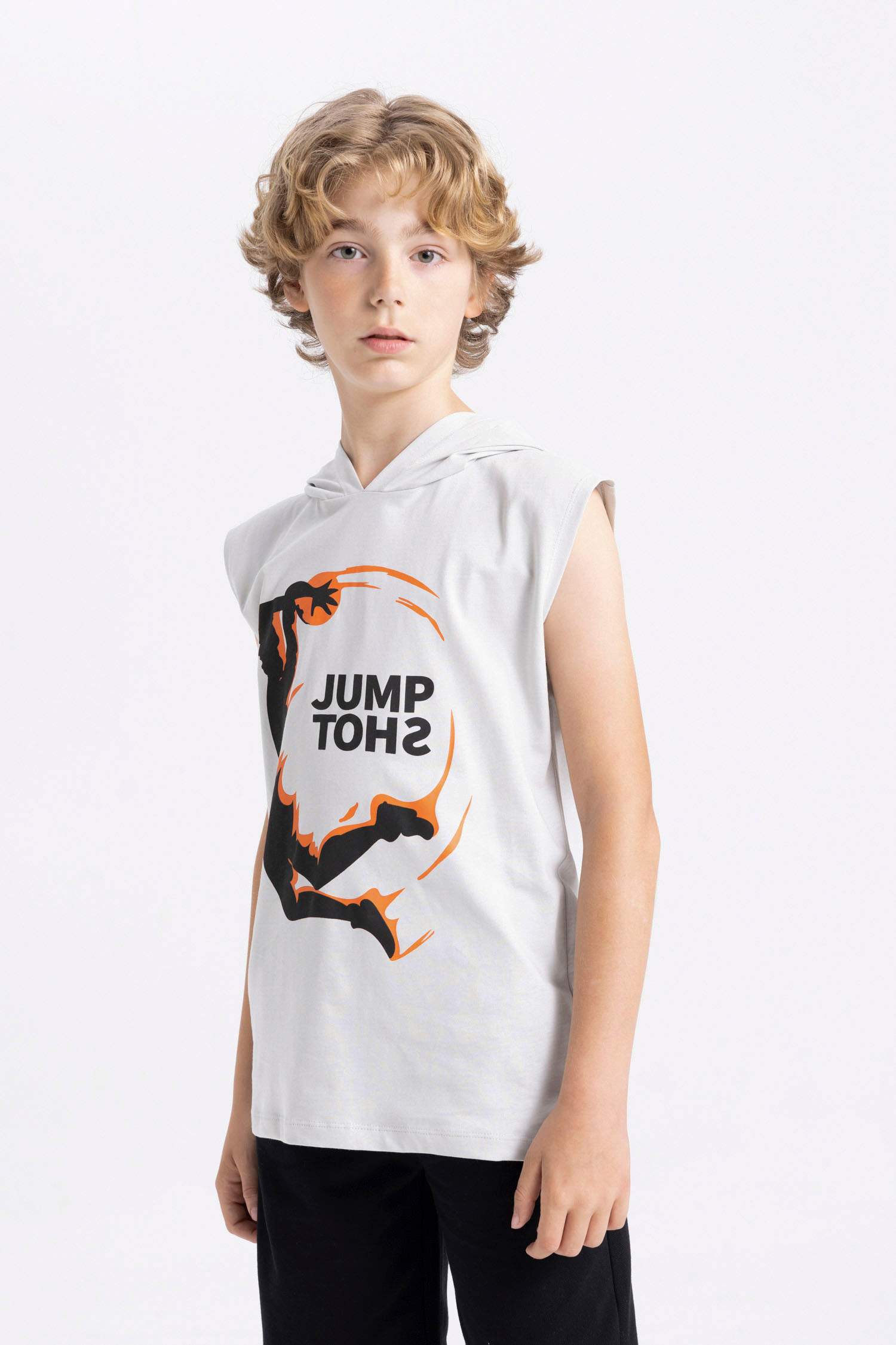 طقم ولادي شورت وتيشيرت - قطعتين