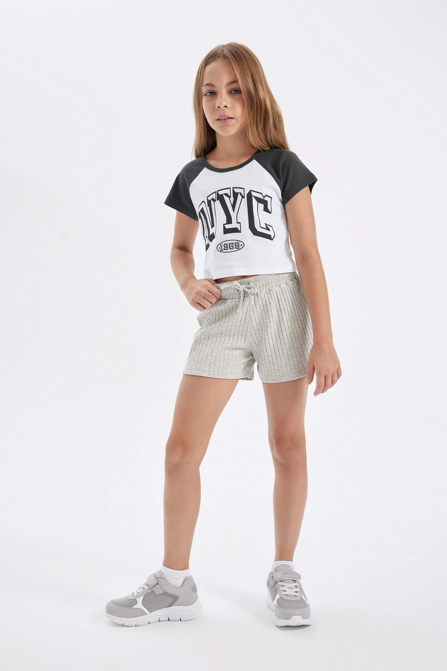 Girl Crew Neck Printed Crop T-Shirt