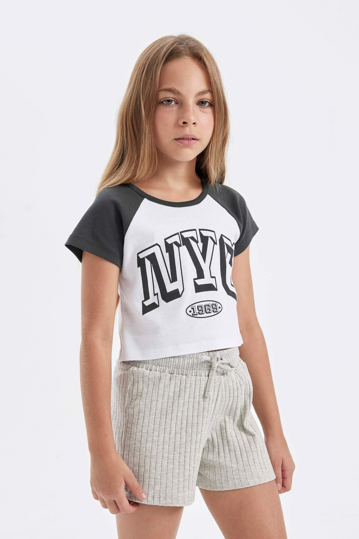 Girl Crew Neck Printed Crop T-Shirt