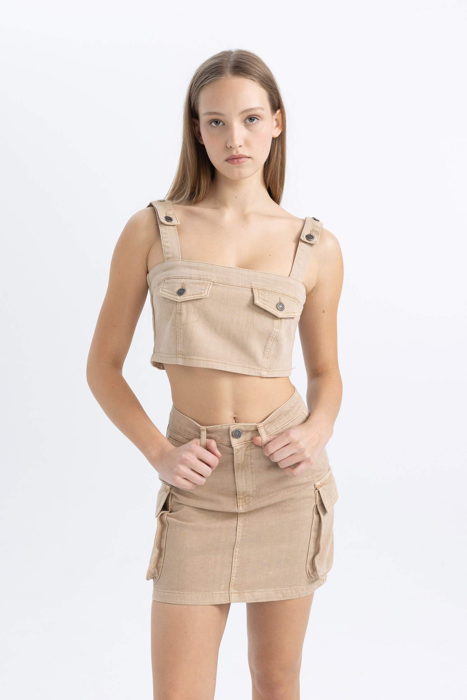 Gabardine Sleeveless Blouse