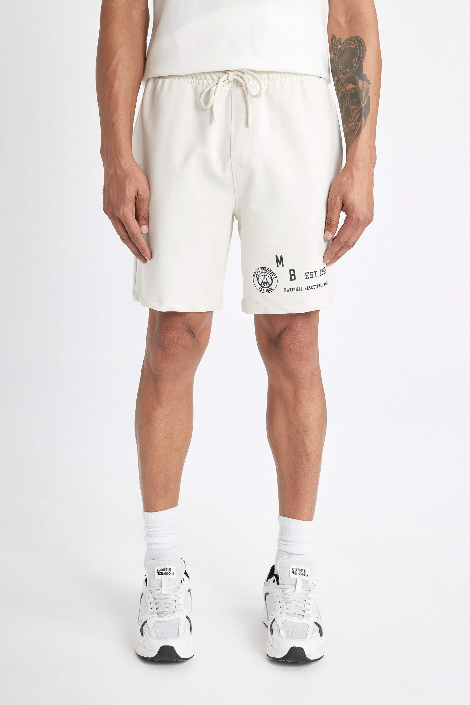 DeFactoFit NBA Milwaukee Bucks Standard Fit Crop Shorts