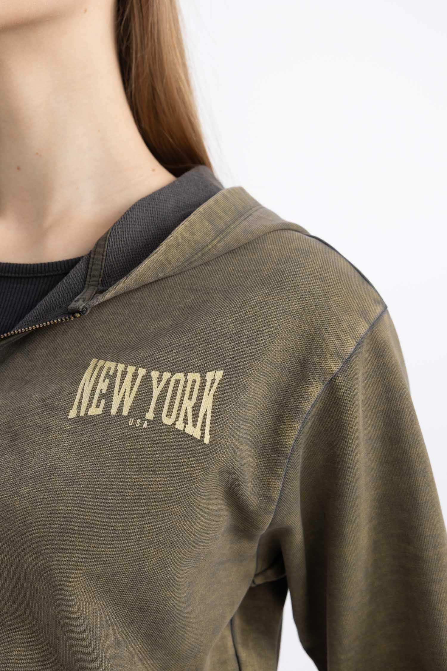 Crop Washed Faded Effect Printed Thick Fabric Cardigan