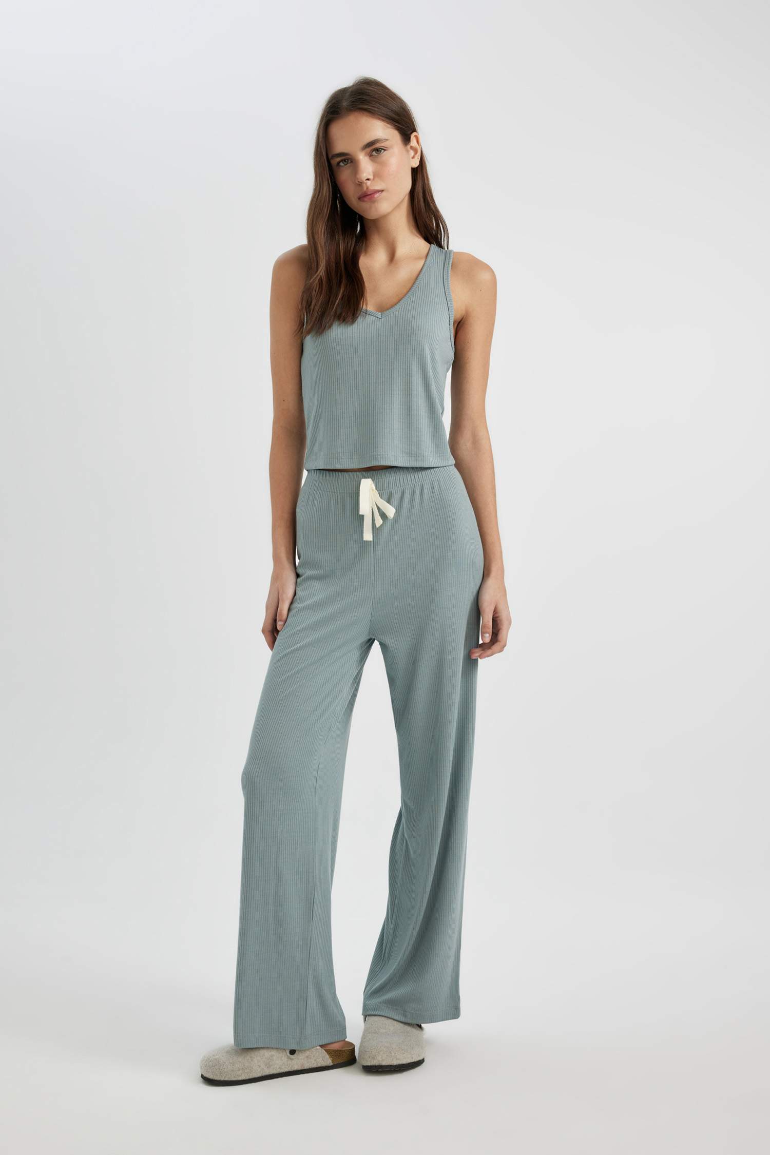 V Yaka Pijama Üstü-Fall in Love