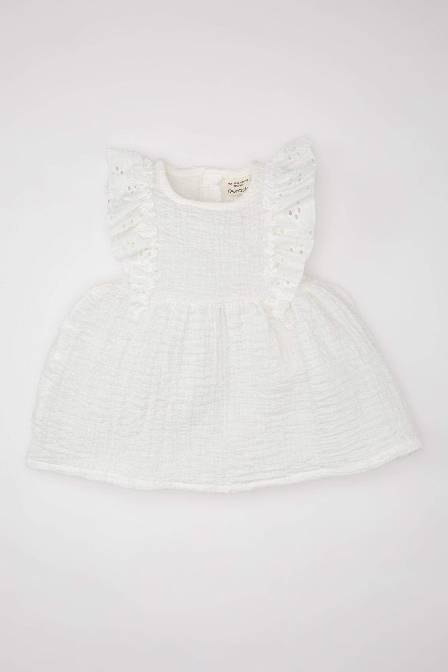 Kız Bebek Kolsuz Müslin Elbise