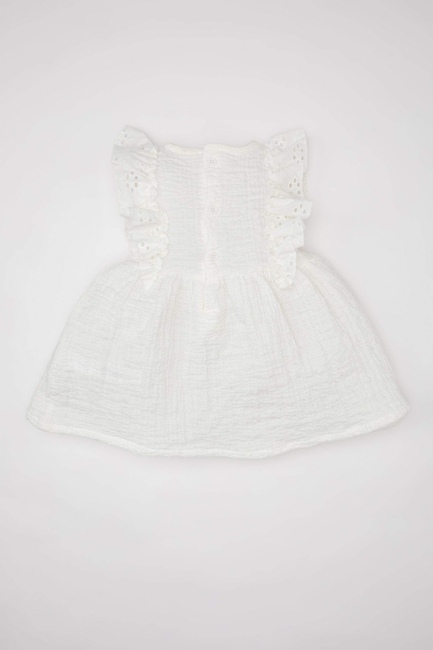 Kız Bebek Kolsuz Müslin Elbise