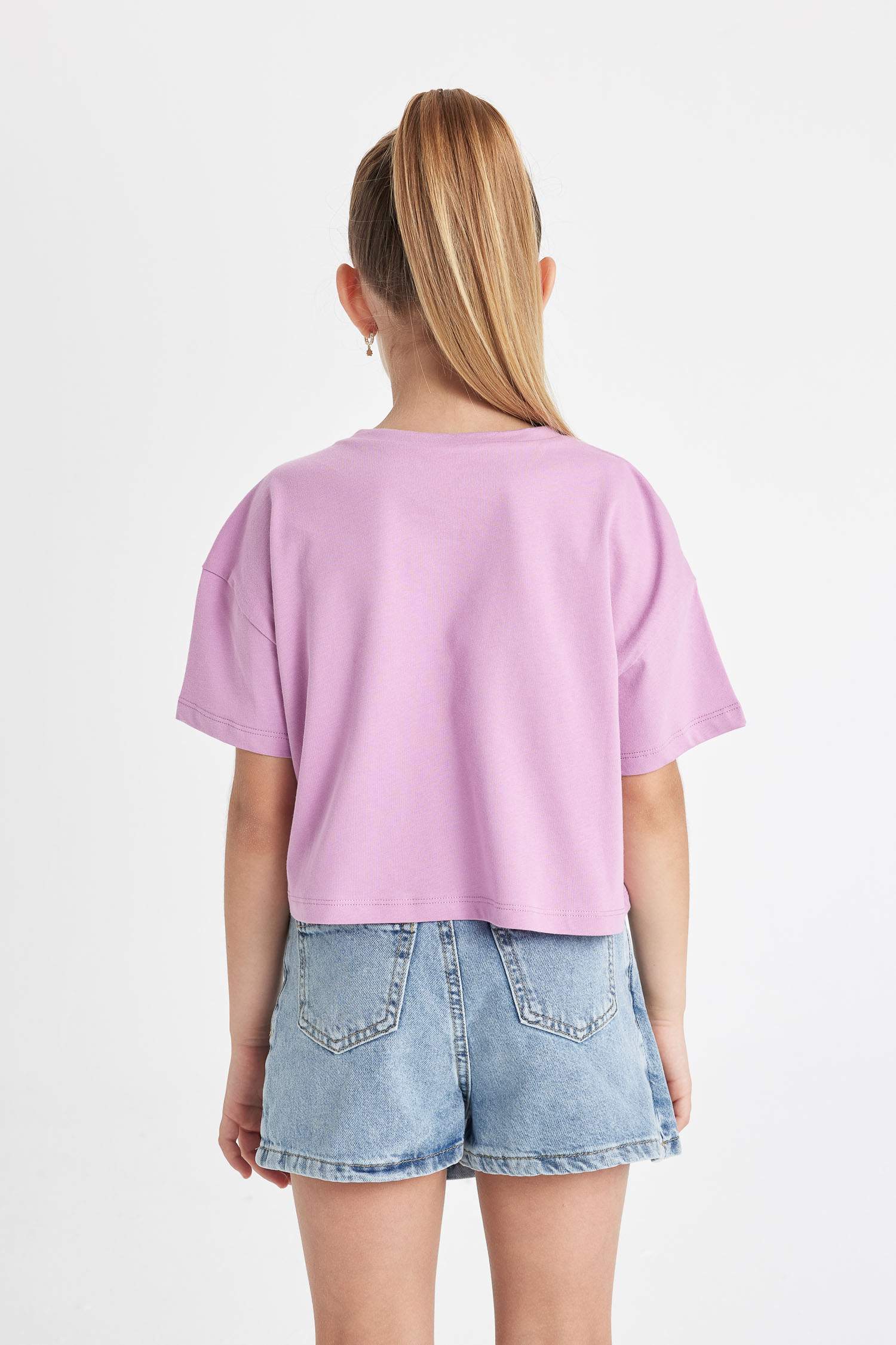 تيشيرت كروب بناتي نص كم برقبة مستديرة