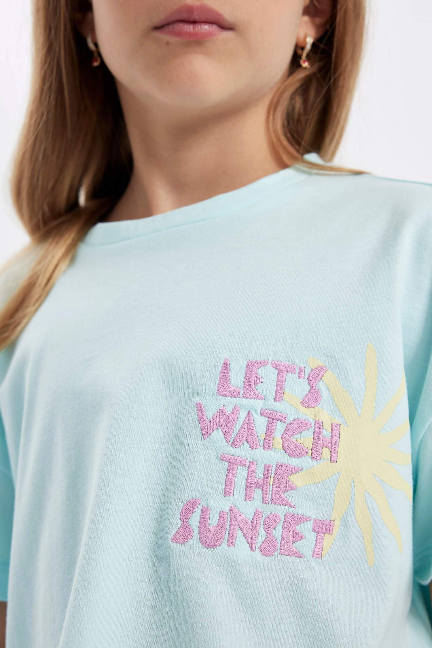 Girl Crew Neck Printed Crop T-Shirt