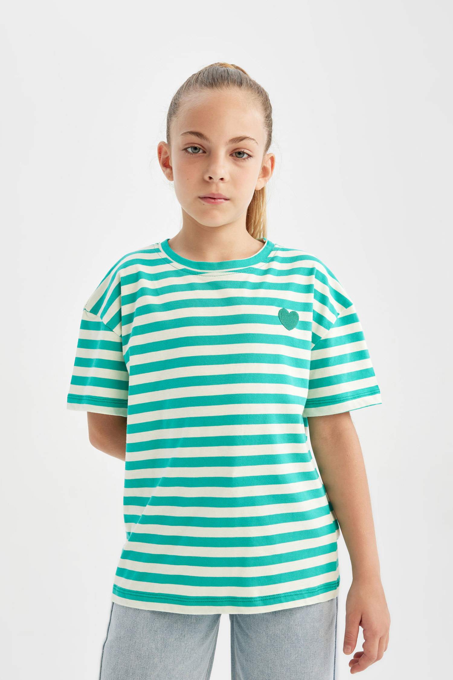 تيشيرت بناتي نص ردن اوفر سايز بطبعة