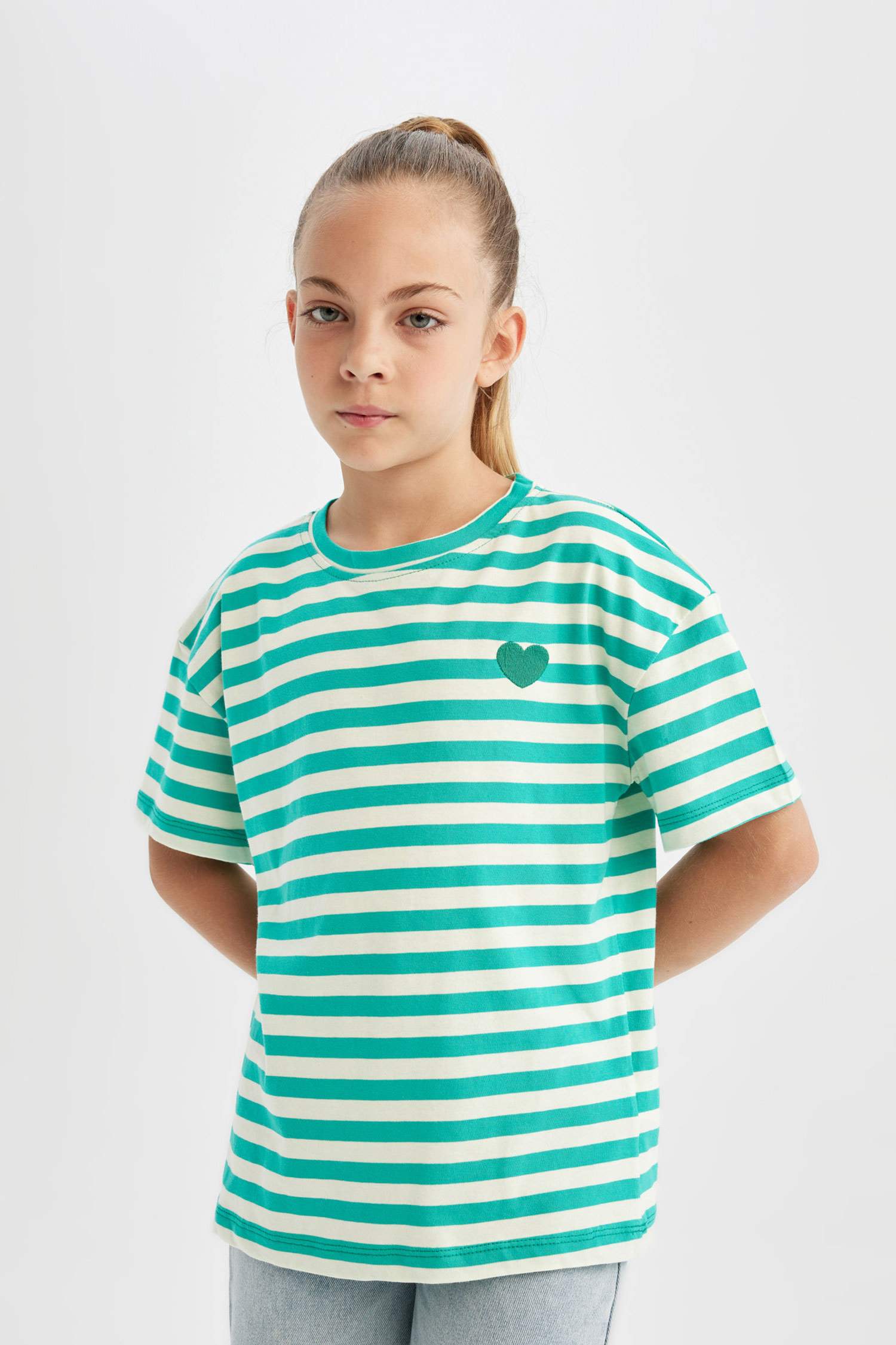 تيشيرت بناتي نص ردن اوفر سايز بطبعة