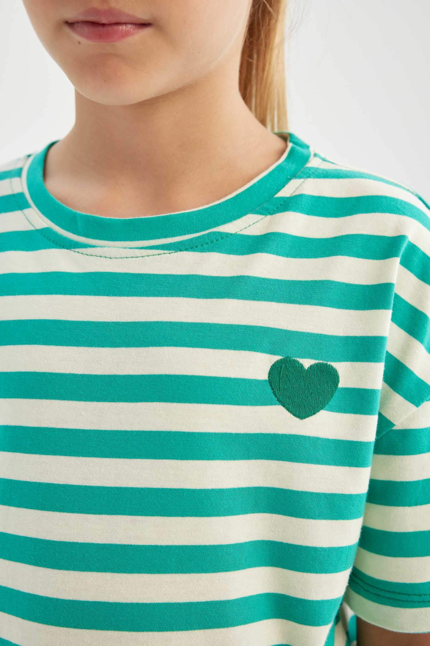 تيشيرت بناتي نص ردن اوفر سايز بطبعة