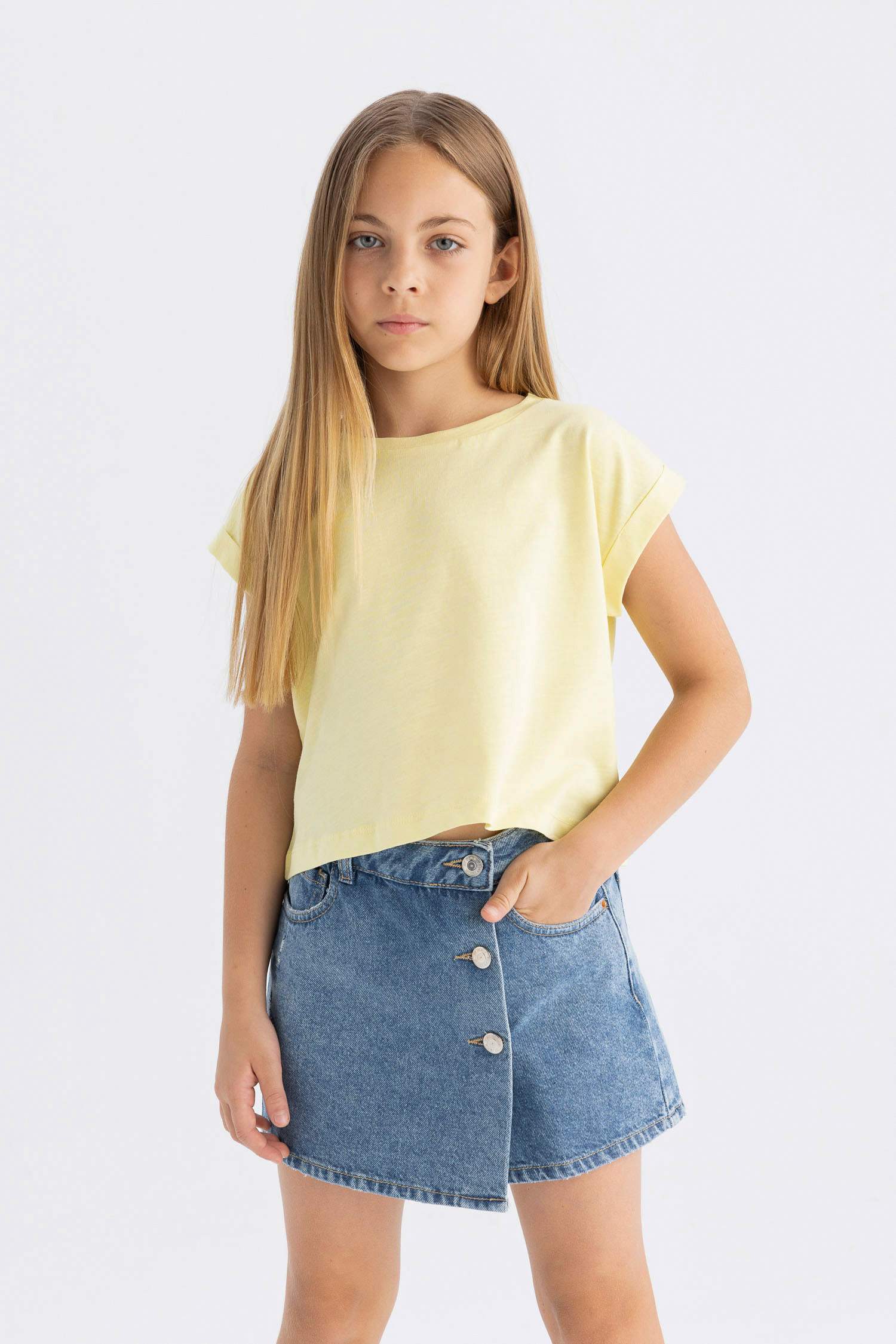 Girl Boxy Fit Crew Neck Basic T-Shirt