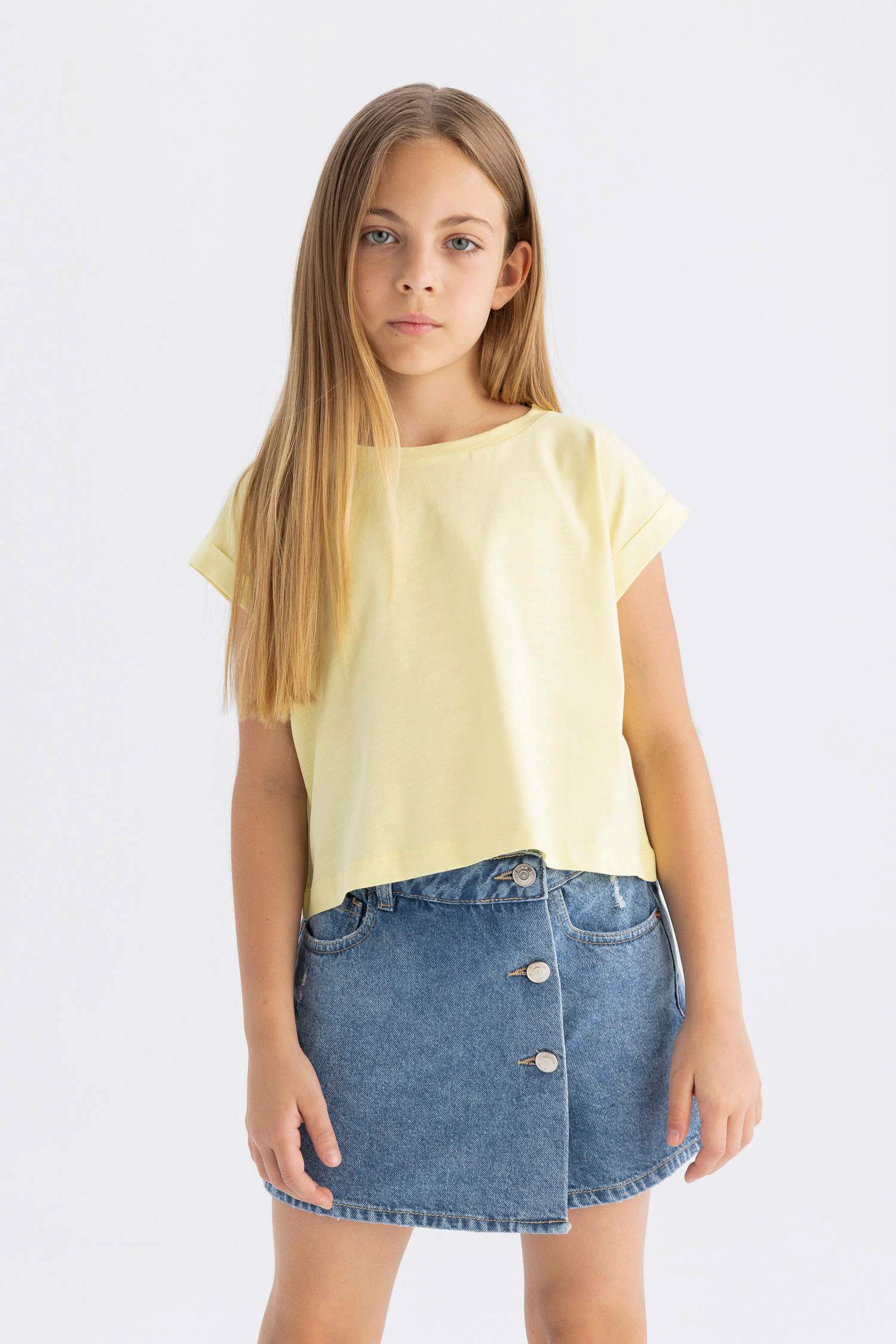 Girl Boxy Fit Crew Neck Basic T-Shirt