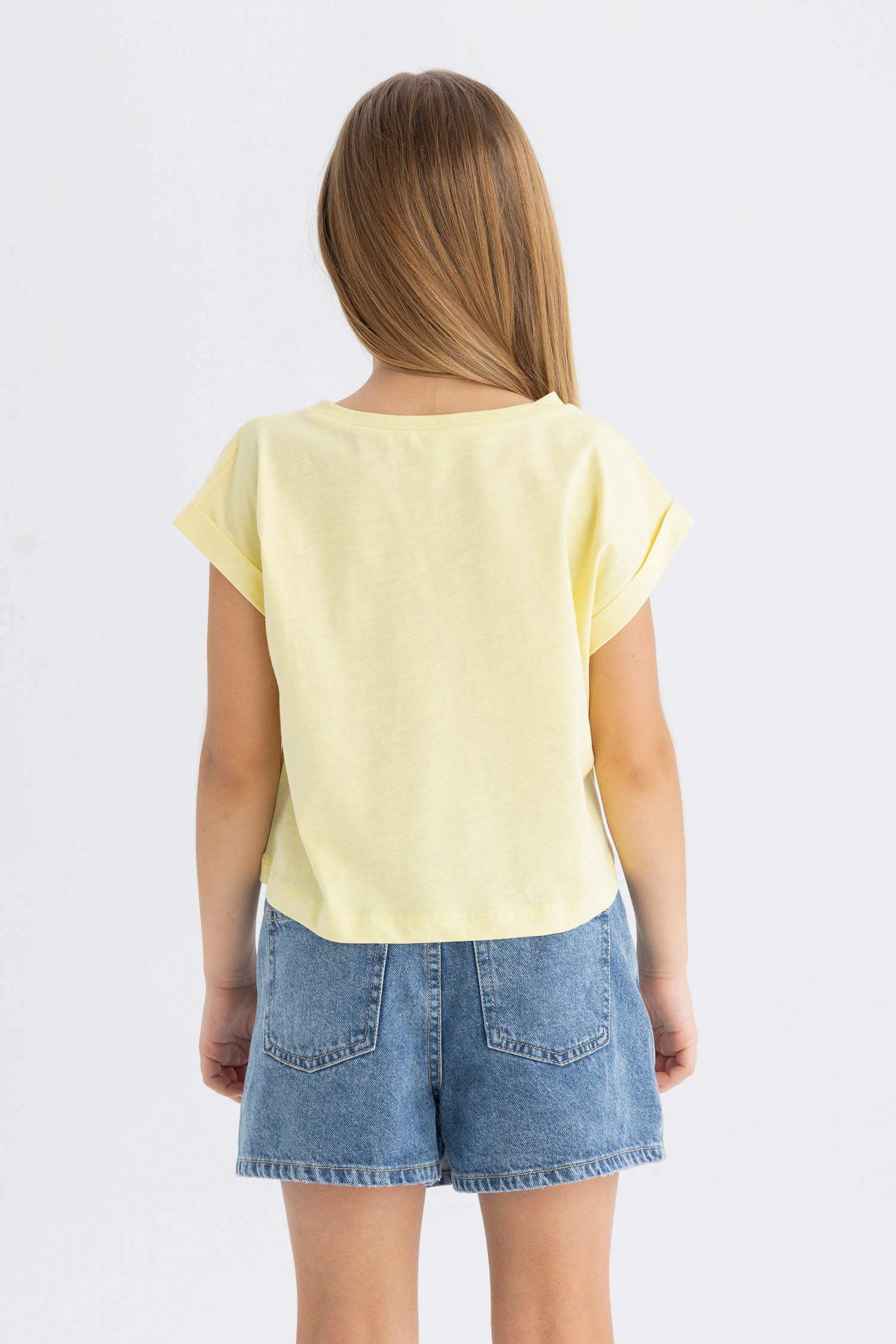Girl Boxy Fit Crew Neck Basic T-Shirt